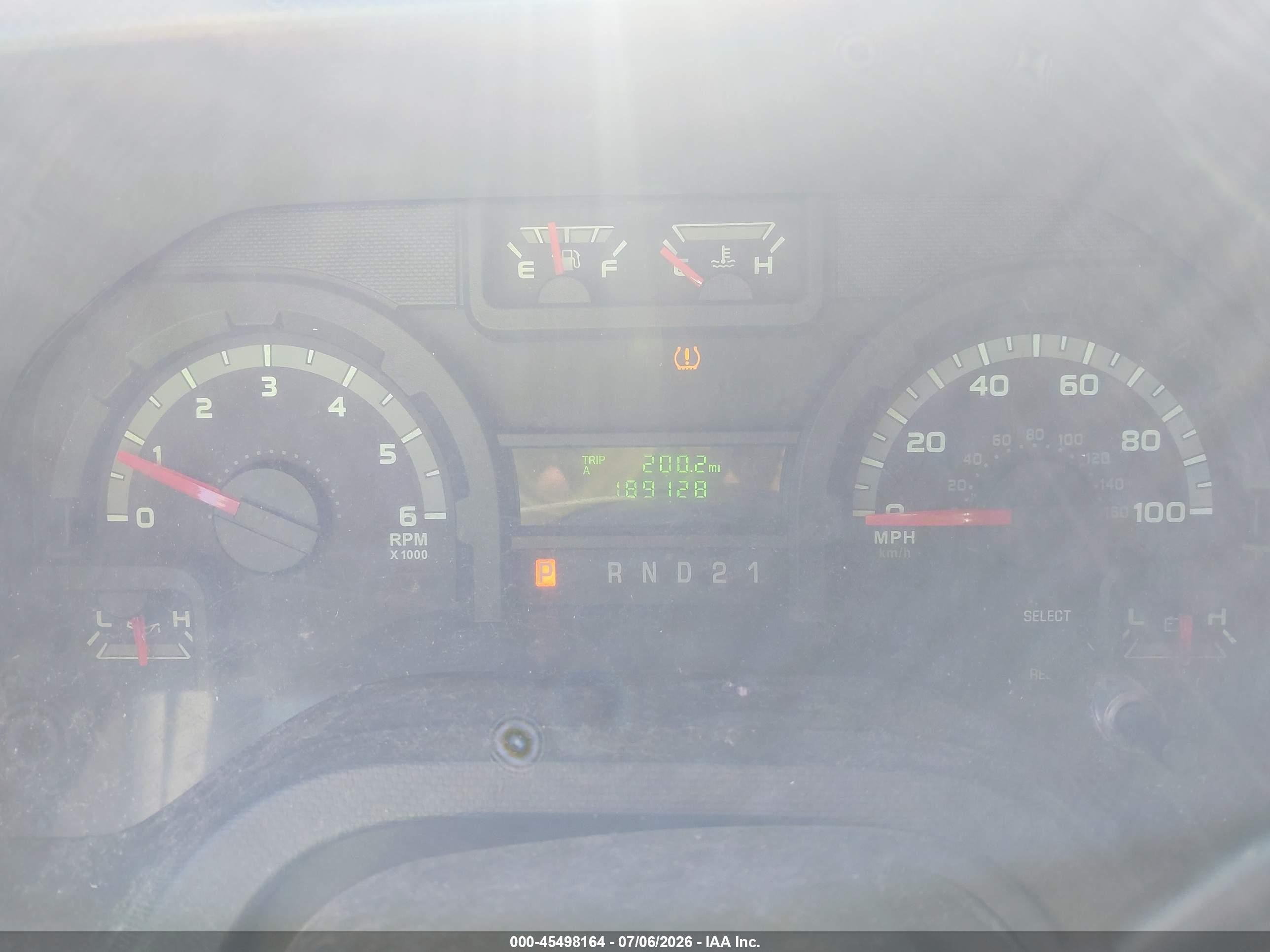 2011 Ford E-350 Super Duty Xl/xlt Серебряный vin: 1FBSS3BL7BDA36389