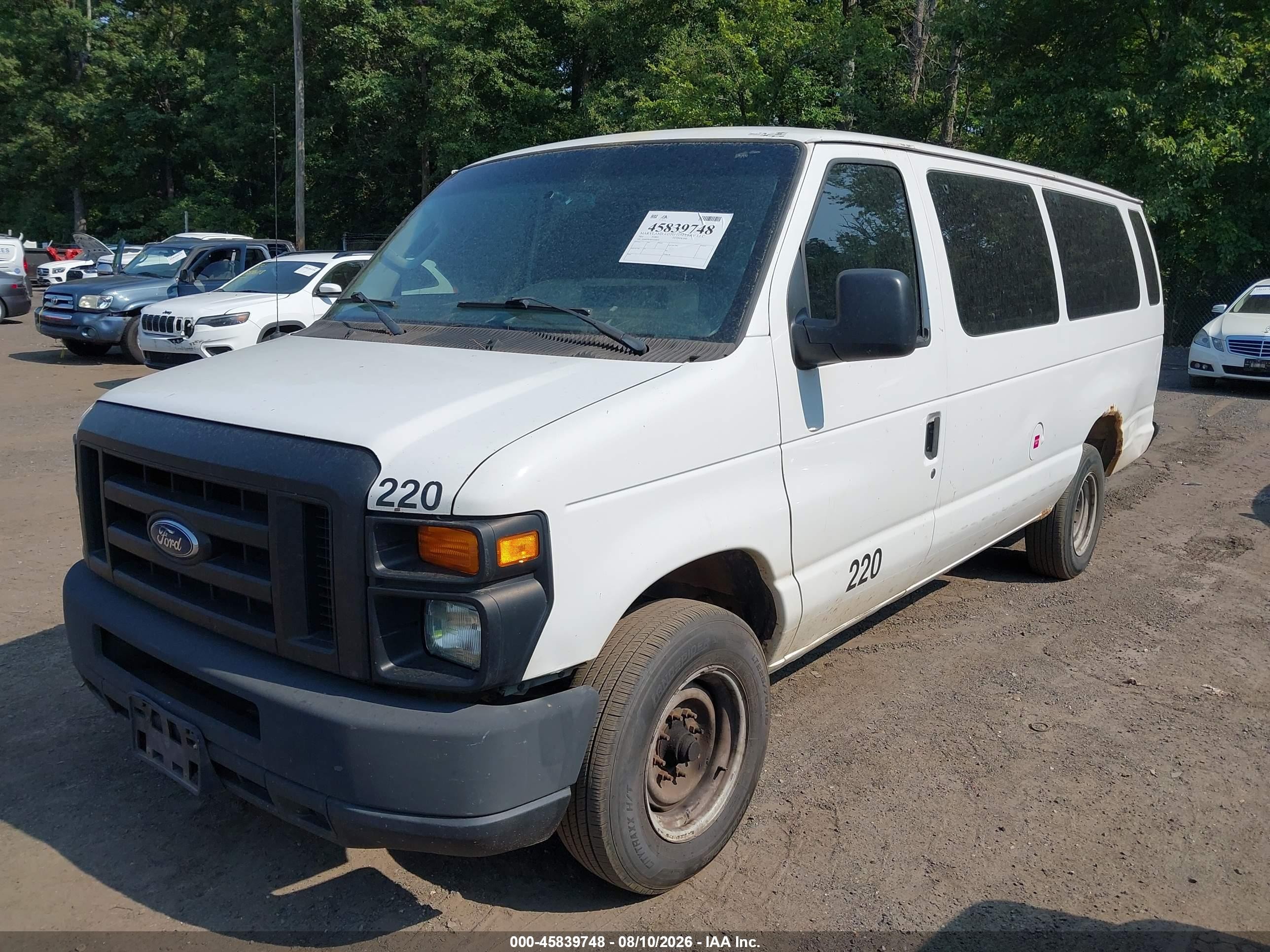 2011 Ford E-350 Super Duty Xl White vin: 1FBSS3BL8BDA60815