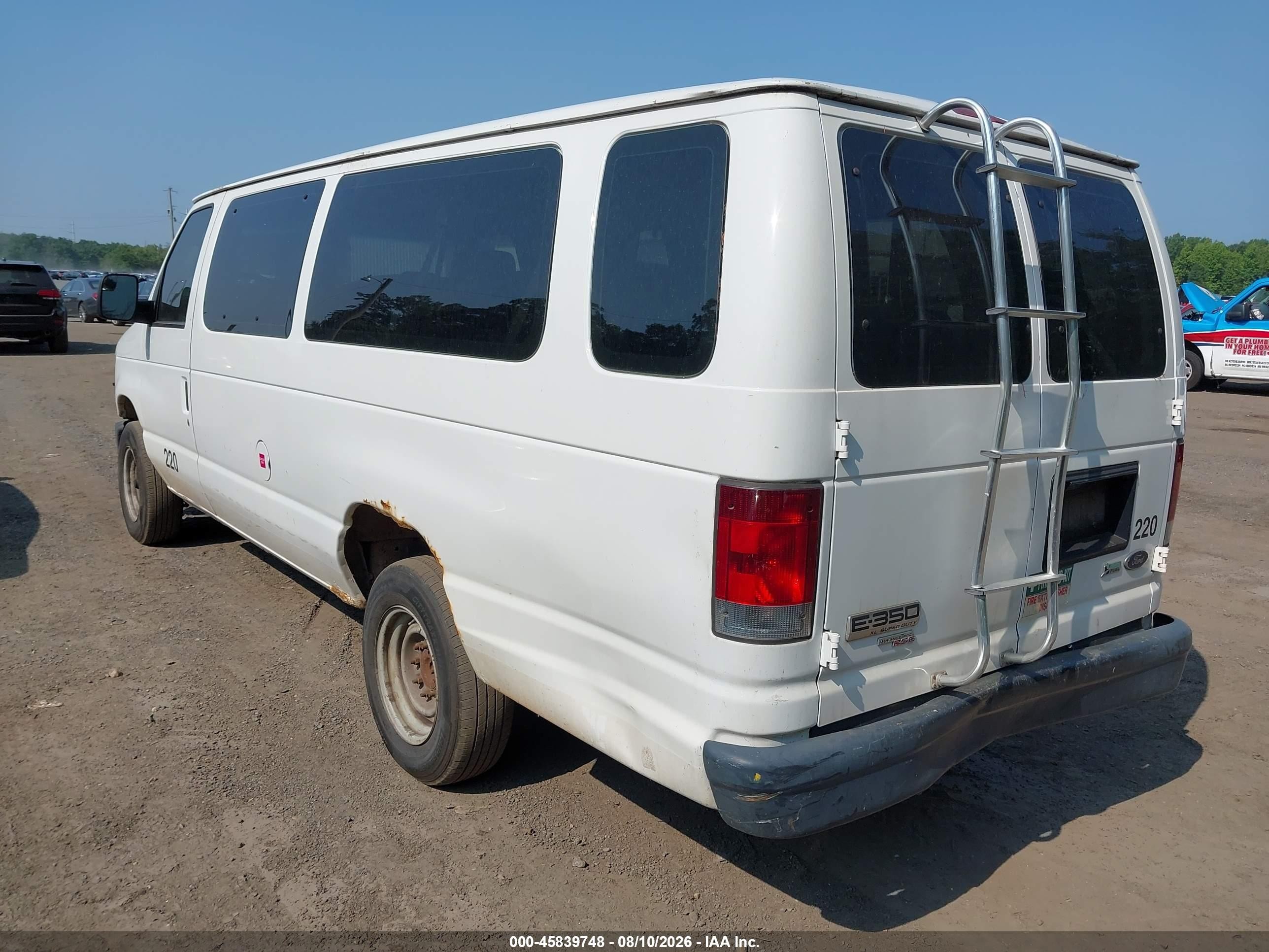 2011 Ford E-350 Super Duty Xl White vin: 1FBSS3BL8BDA60815