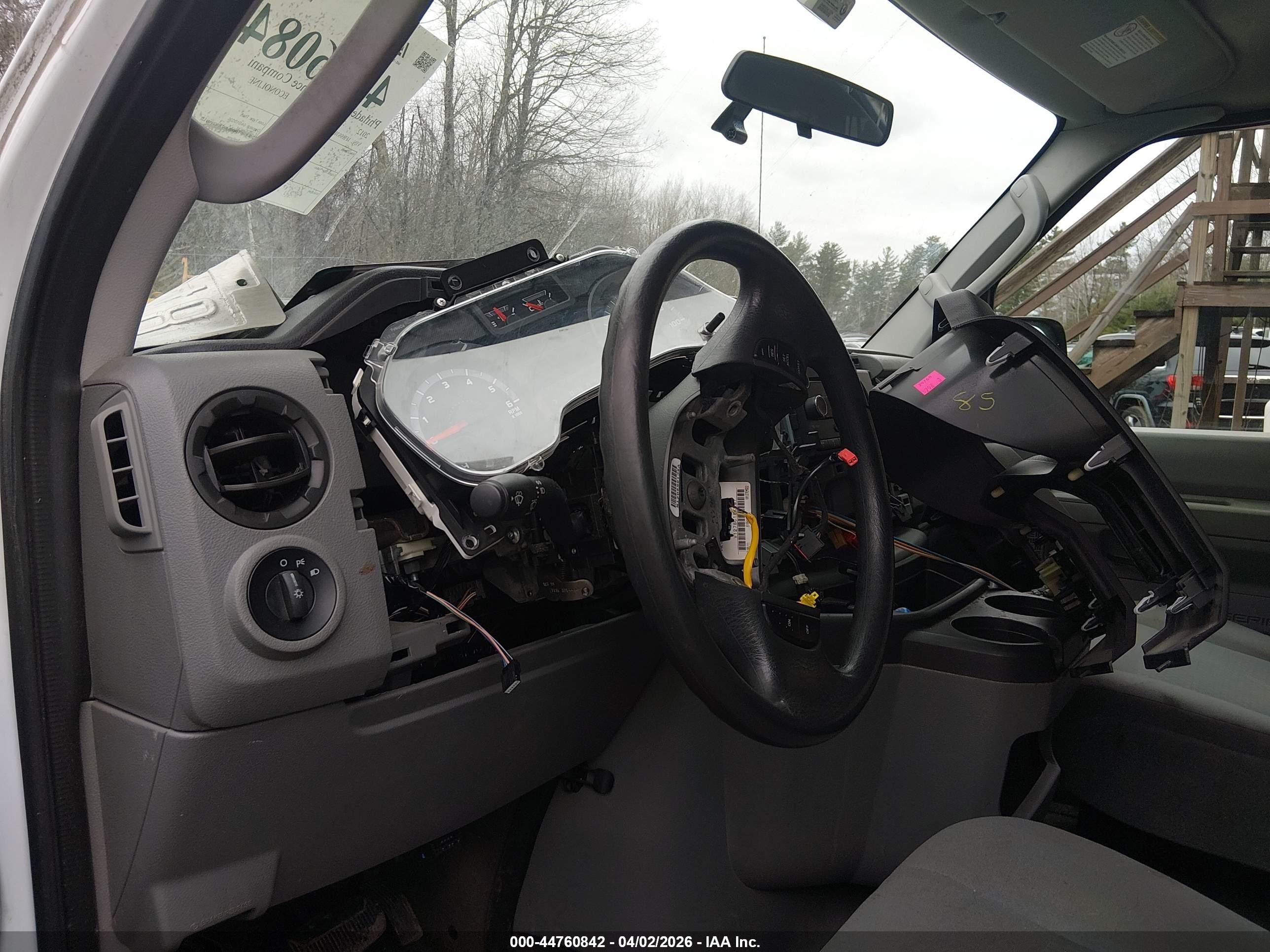 2012 Ford E-350 Super Duty Xlt White vin: 1FBSS3BL8CDA04276