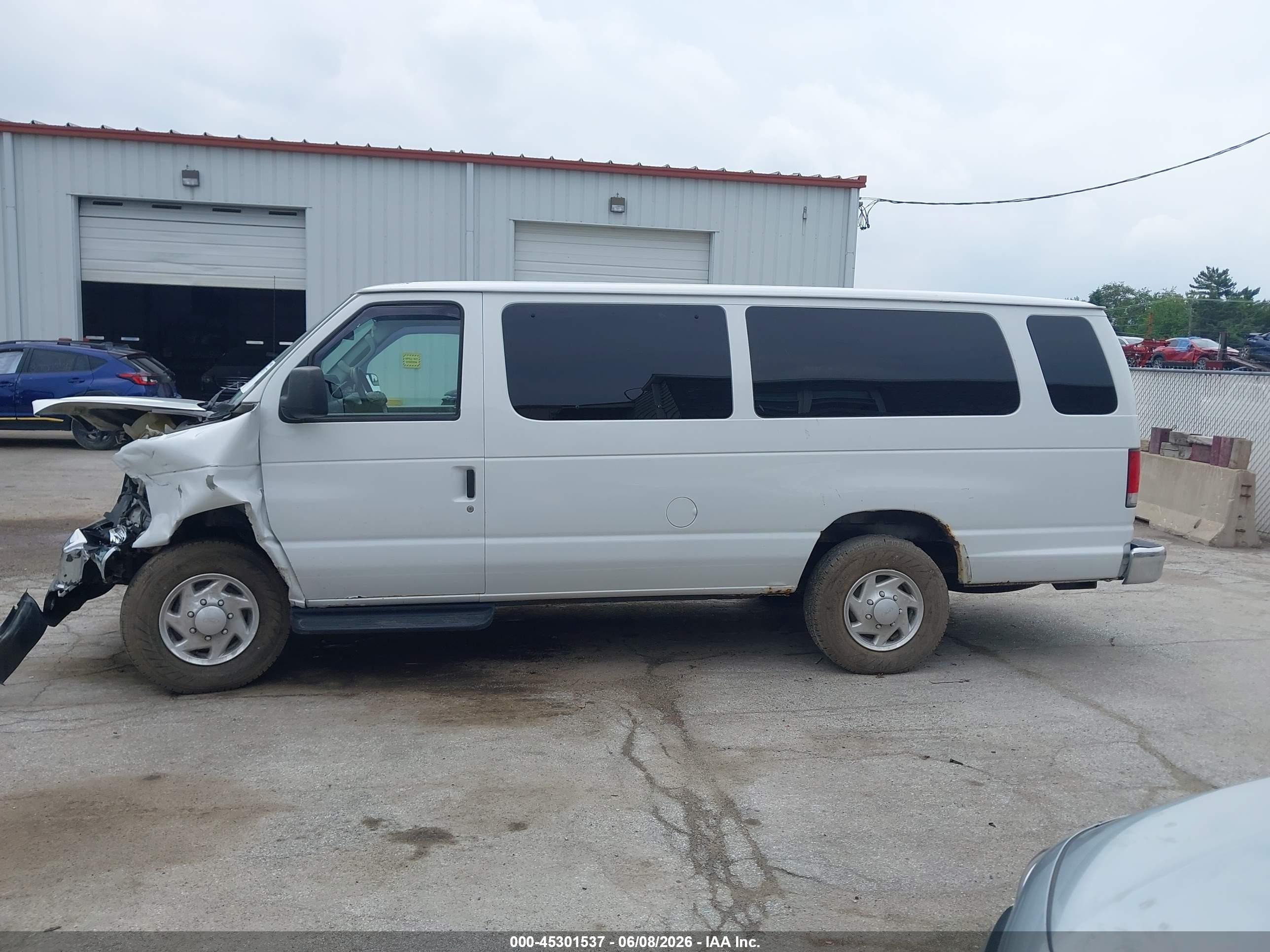 2014 Ford E-350 Super Duty Xlt White vin: 1FBSS3BL8EDA21081