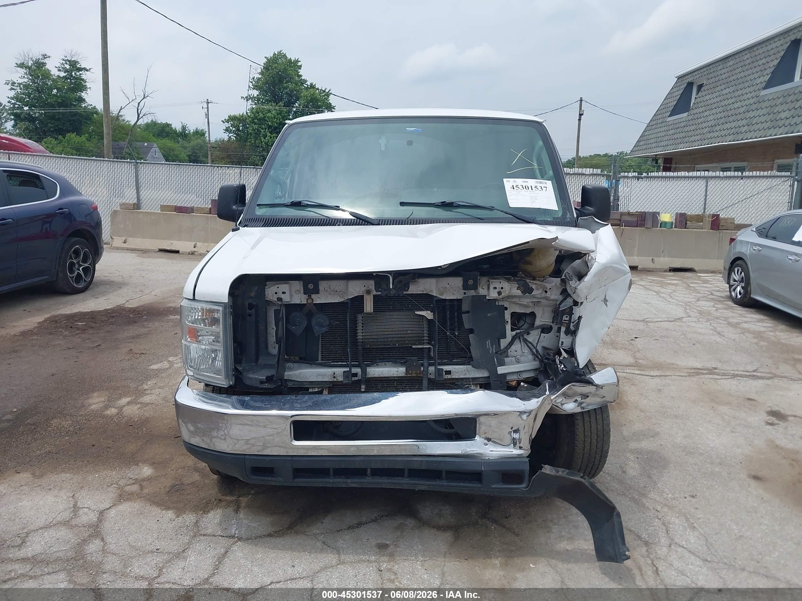 2014 Ford E-350 Super Duty Xlt White vin: 1FBSS3BL8EDA21081