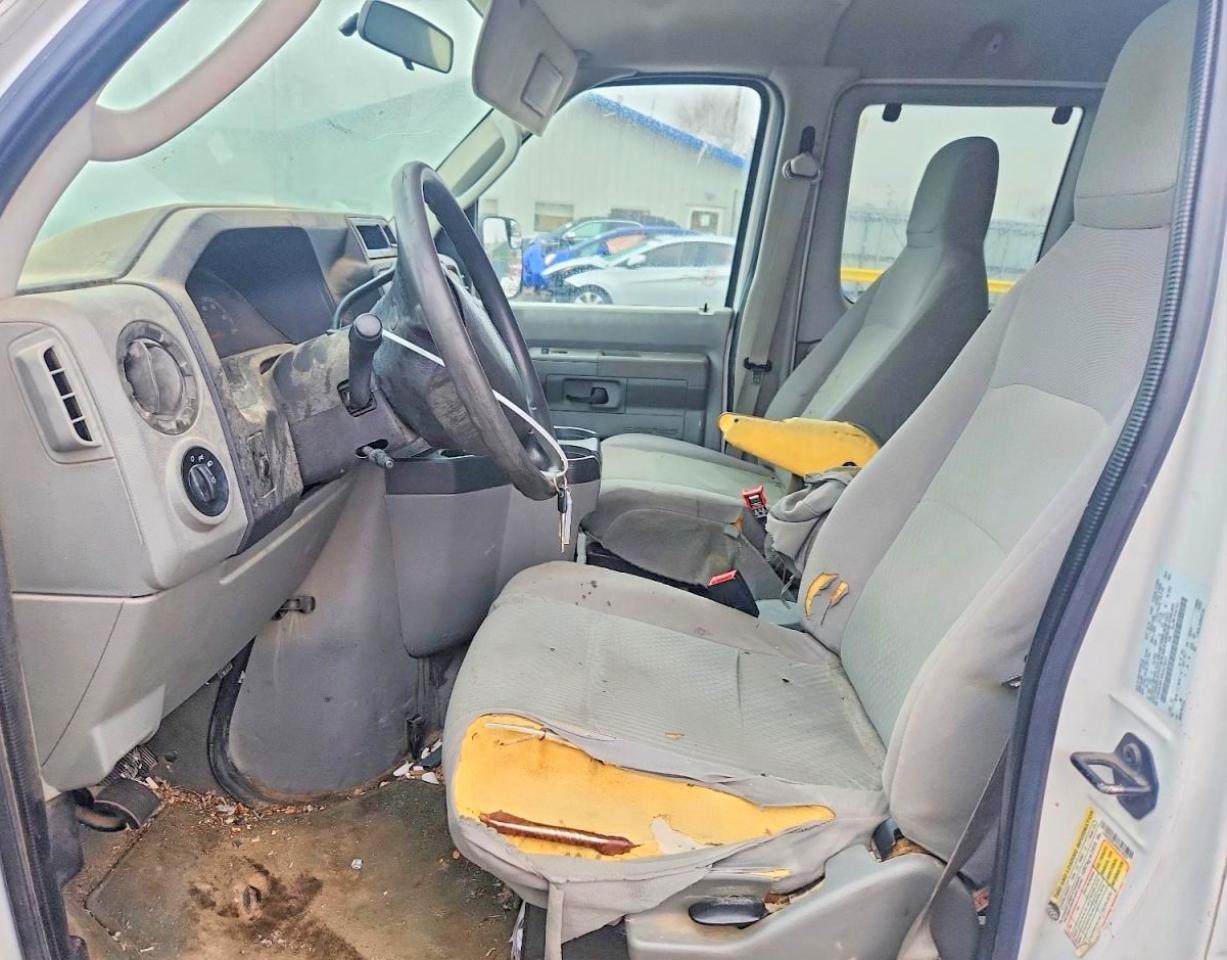 2010 Ford Econoline E350 Super Duty Wagon White vin: 1FBSS3BL9ADA73037