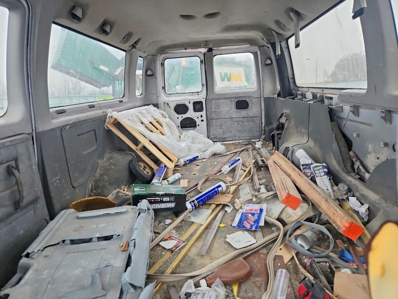 2010 Ford Econoline E350 Super Duty Wagon White vin: 1FBSS3BL9ADA73037