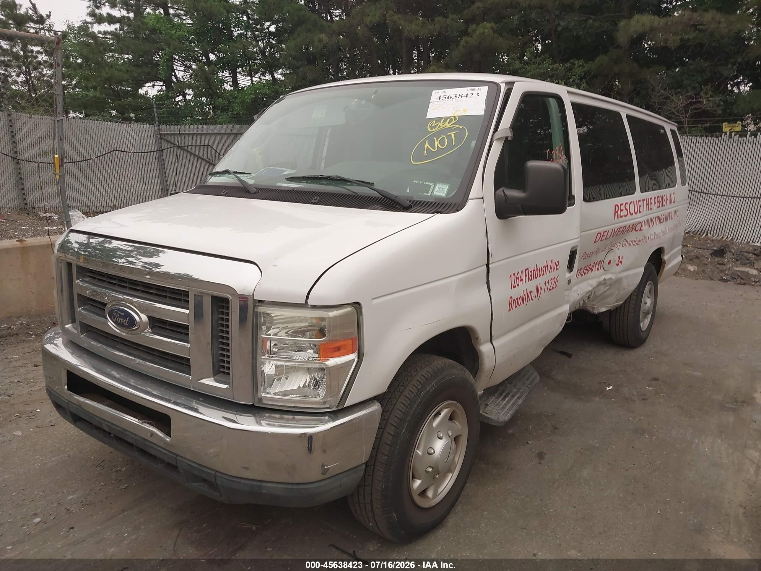 2011 Ford E-350 Super Duty Xlt Белый vin: 1FBSS3BL9BDB20147