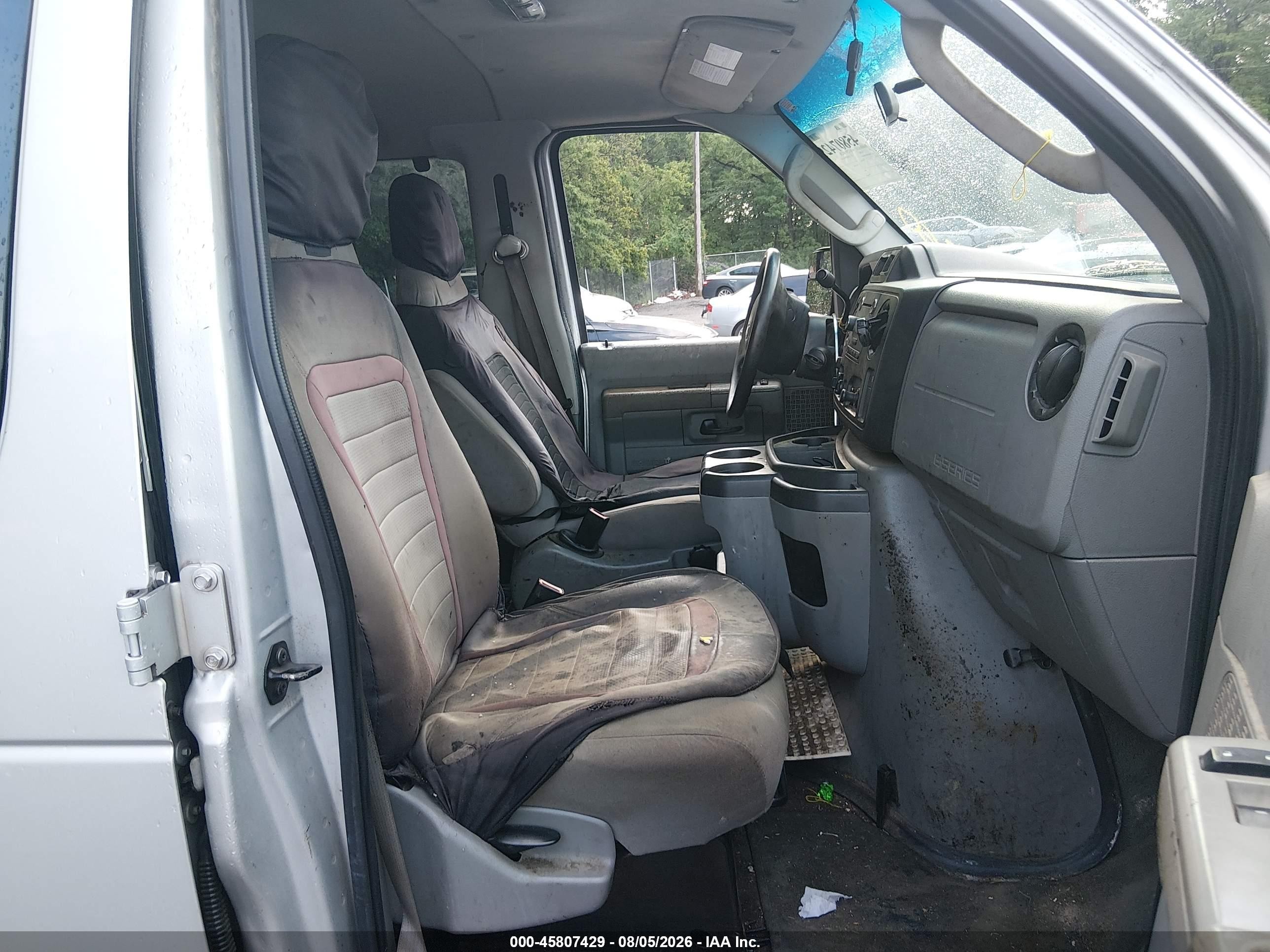 2011 Ford E-350 Super Duty Xlt Silver vin: 1FBSS3BL9BDB38034