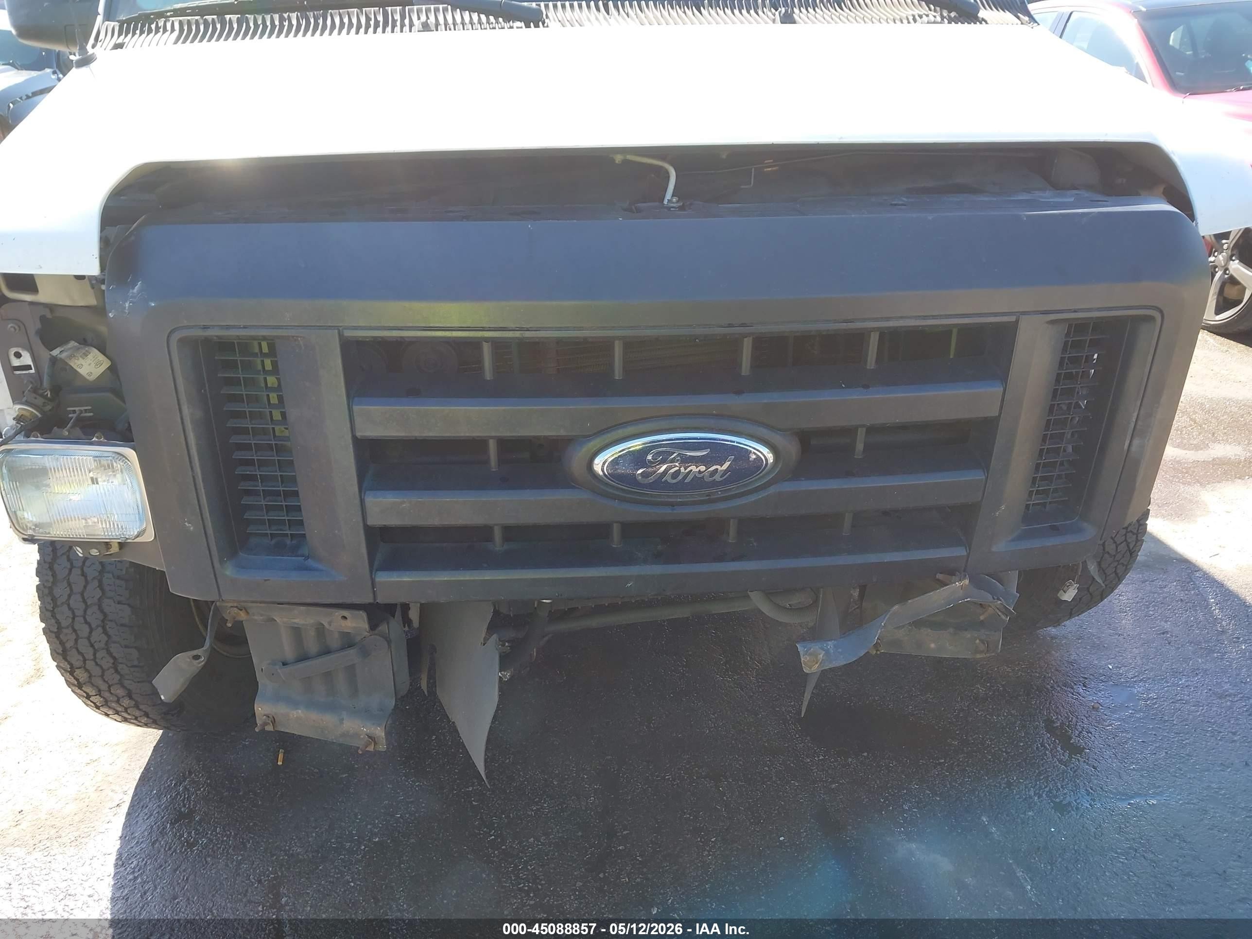 2012 Ford E-350 Super Duty Xl White vin: 1FBSS3BLXCDA08586