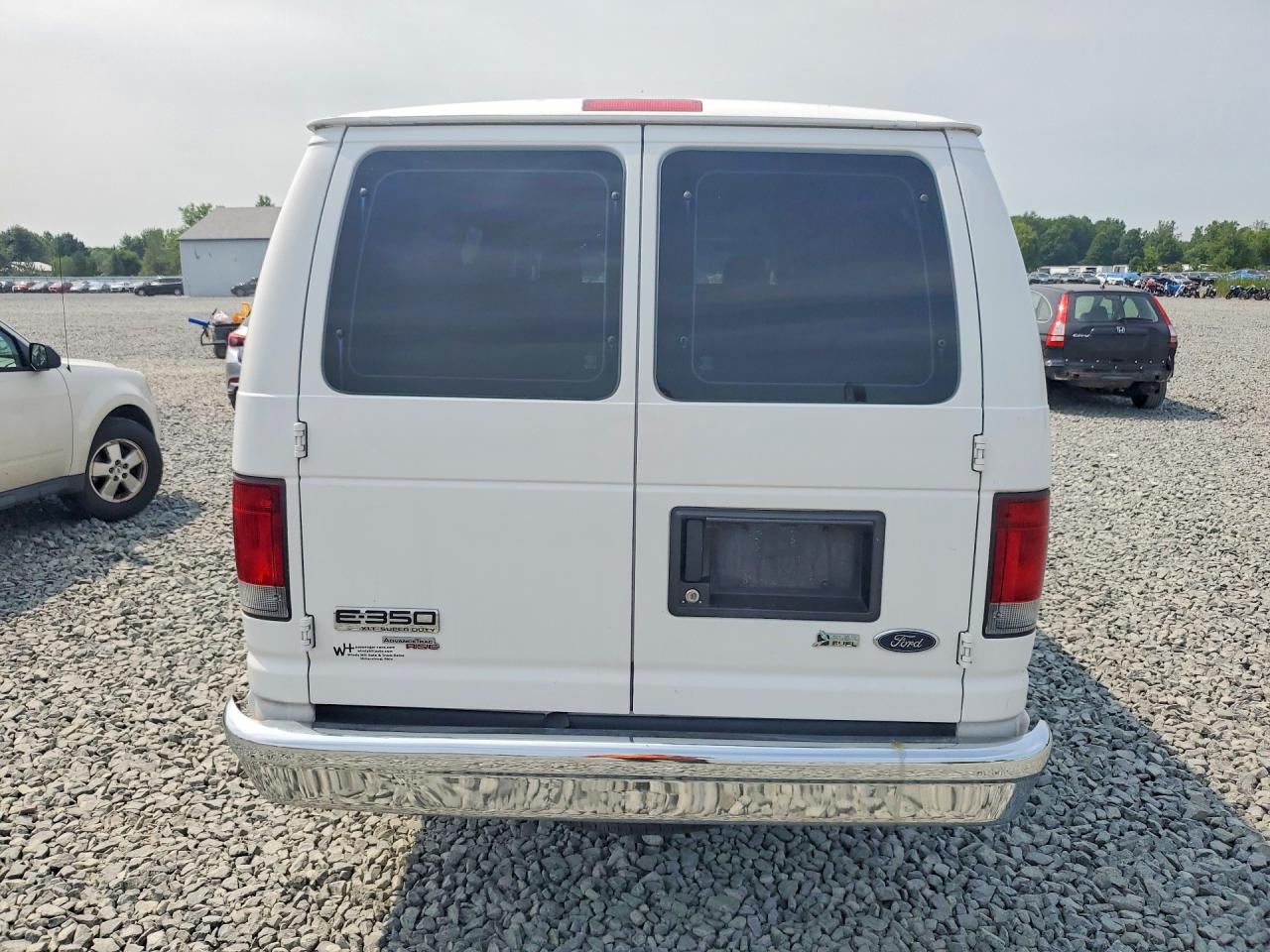 2013 Ford Econoline E350 Super Duty Wagon Белый vin: 1FBSS3BLXDDA43002