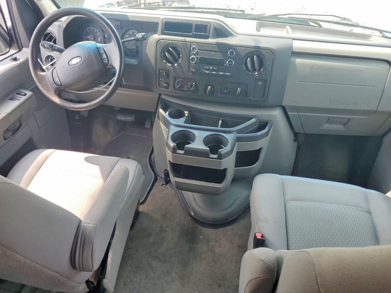 2013 Ford Econoline E350 Super Duty Wagon Белый vin: 1FBSS3BLXDDA43002