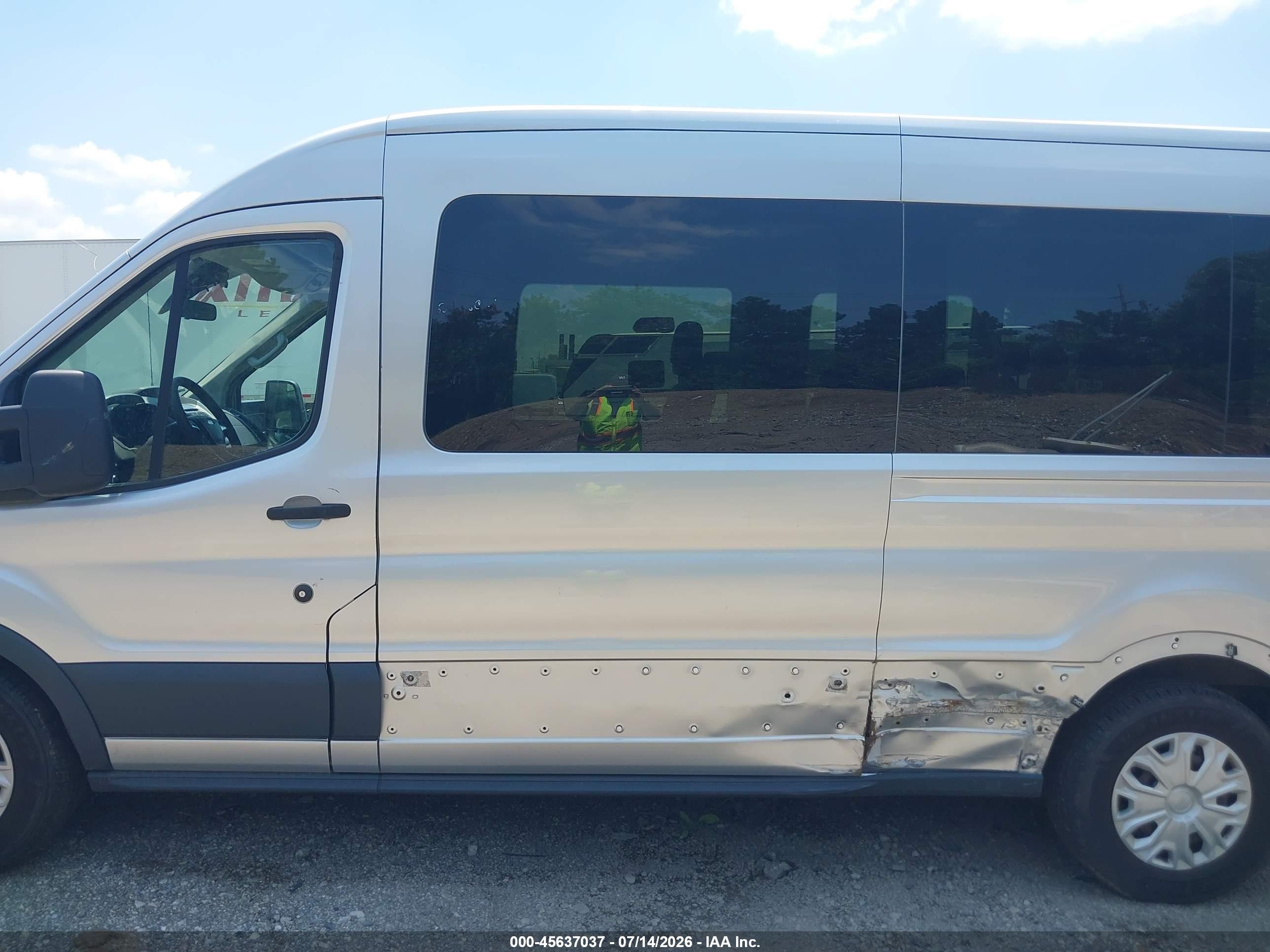 2015 Ford Transit-350 Xlt Silver vin: 1FBZX2CG0FKA95345