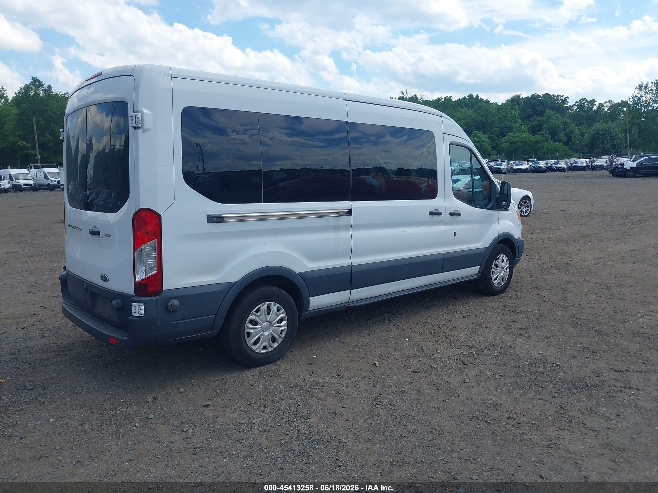 2015 Ford Transit-350 Xlt White vin: 1FBZX2CM4FKA94849