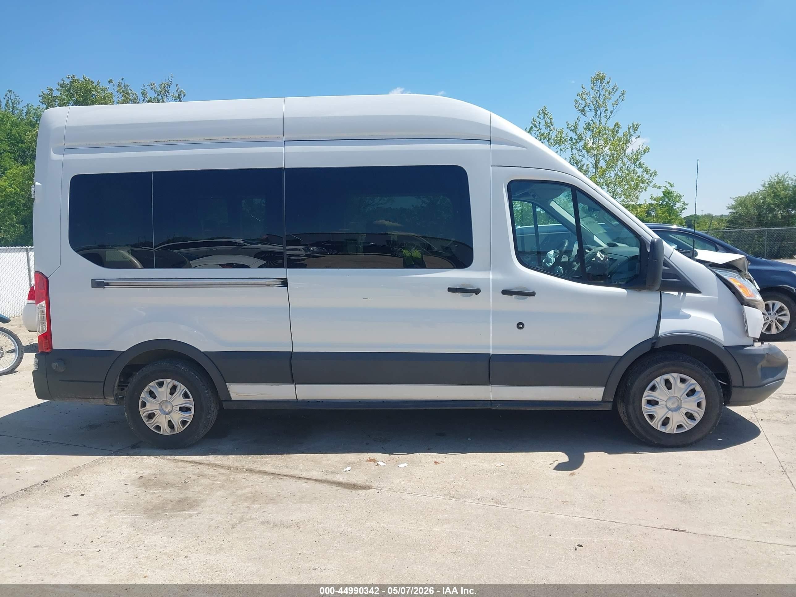 2015 Ford Transit-350 Xlt White vin: 1FBZX2XM2FKB00299