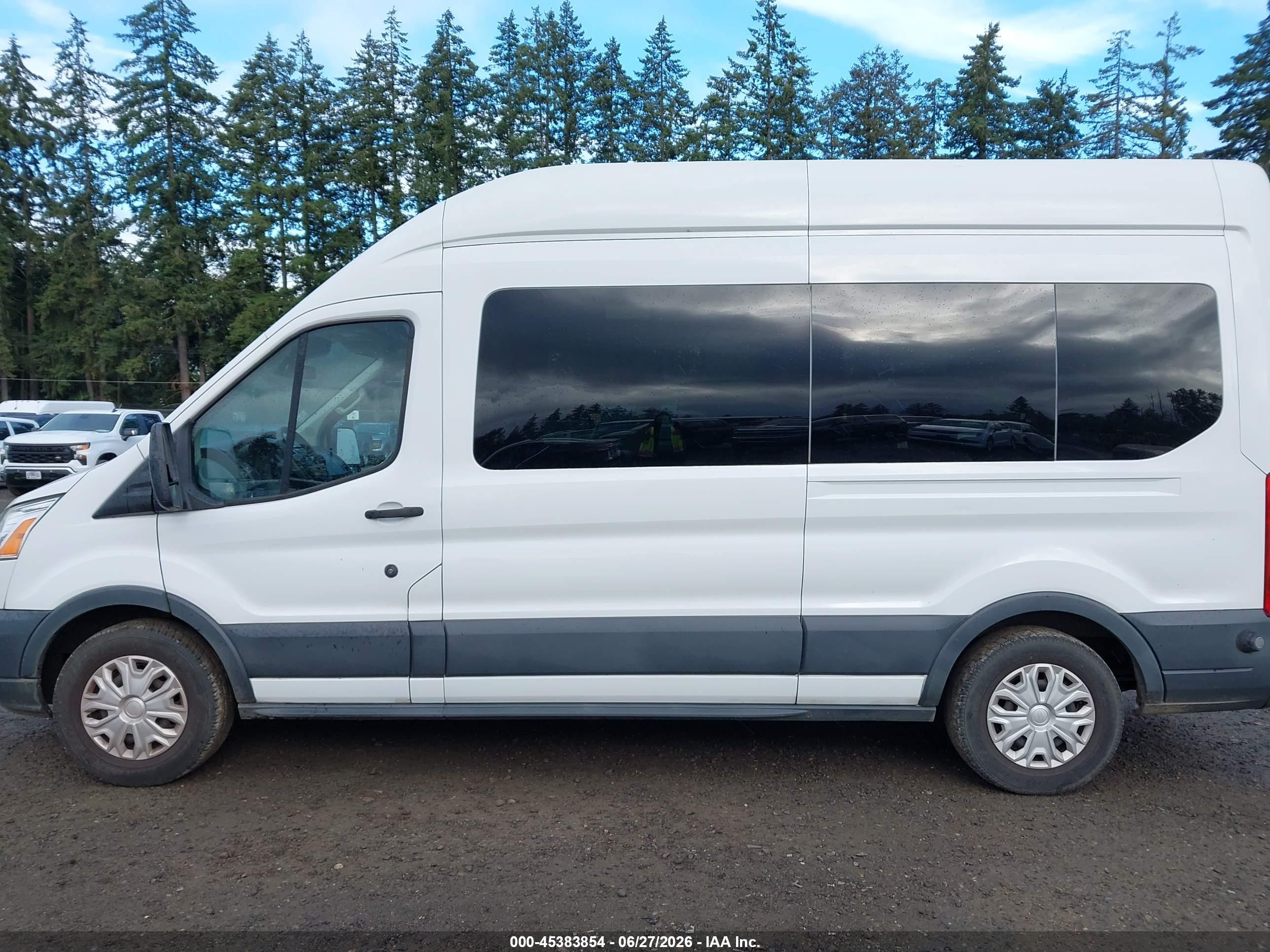 2015 Ford Transit-350 Xlt White vin: 1FBZX2XM5FKB13757