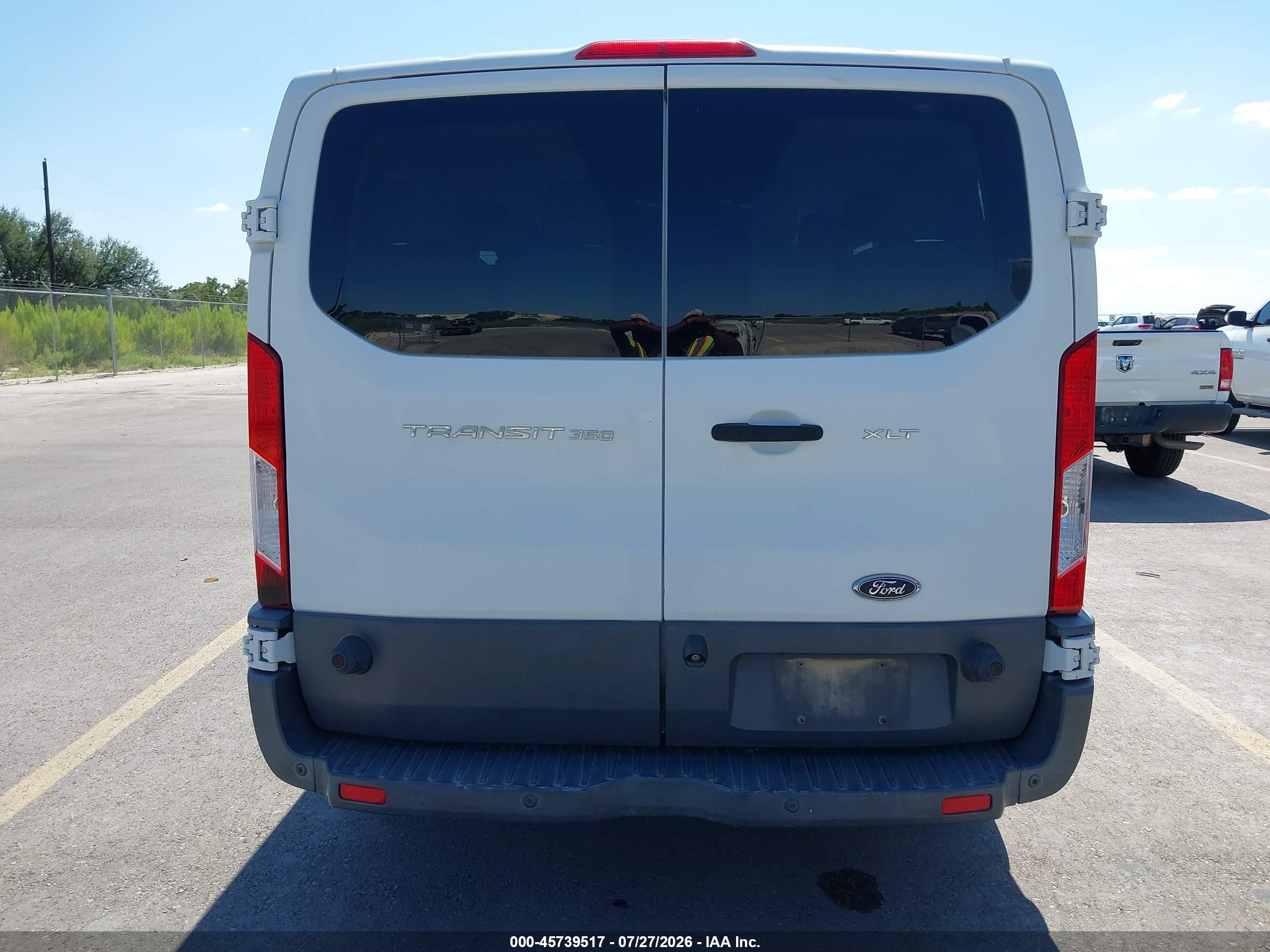 2015 Ford Transit-350 Xlt White vin: 1FBZX2YM8FKB01570