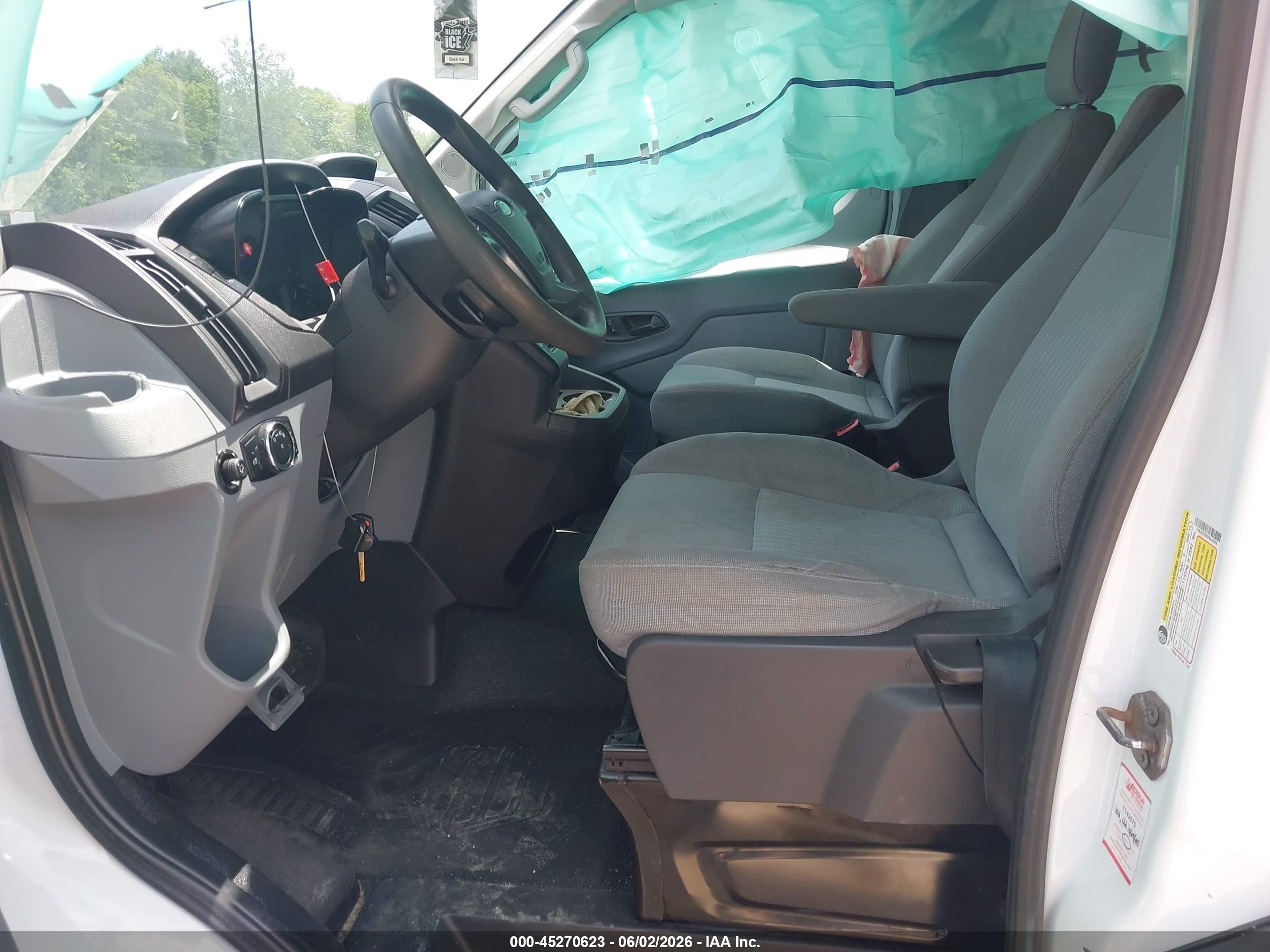 2015 Ford Transit-350 Xlt White vin: 1FBZX2YMXFKA54526