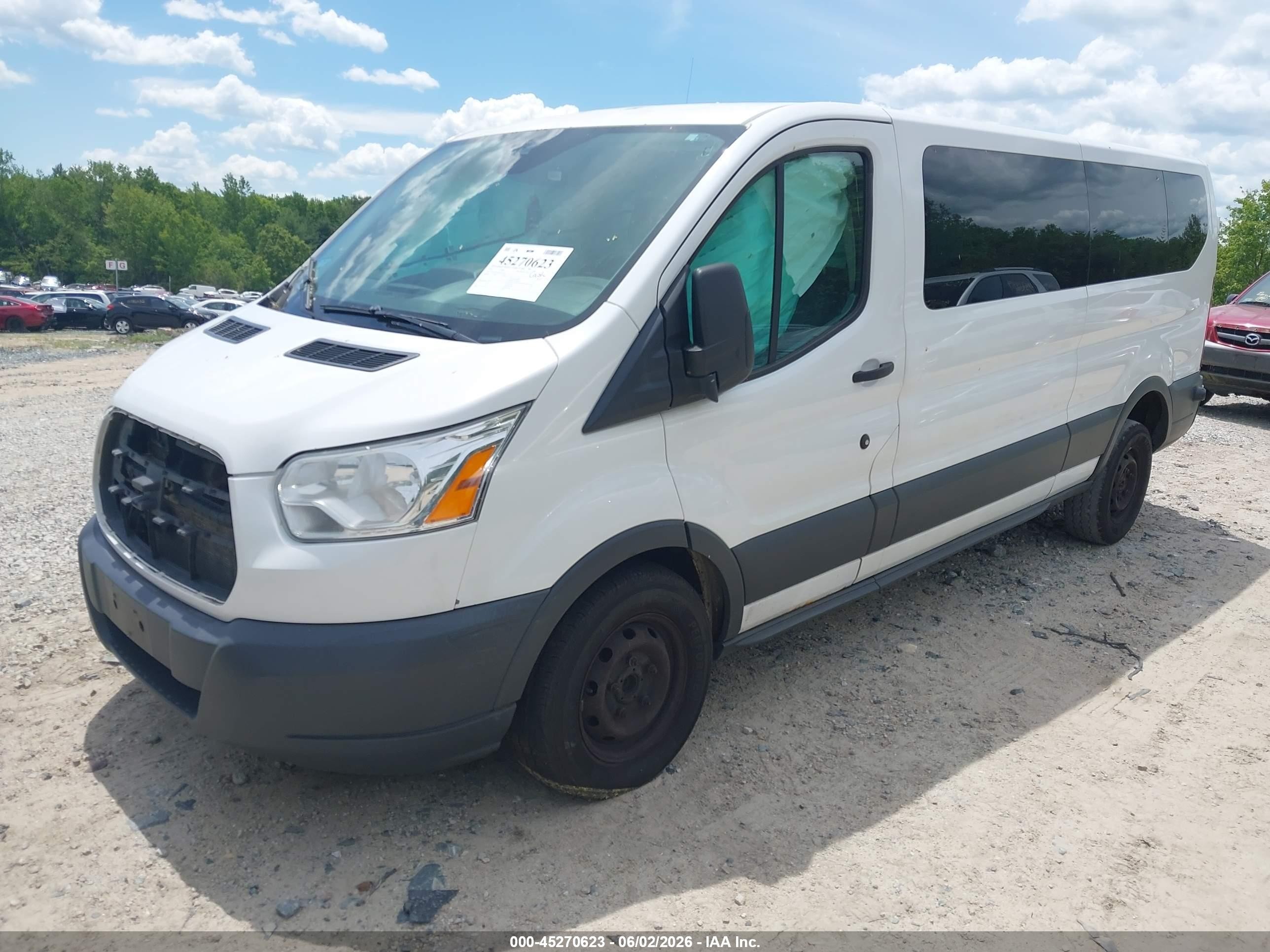 2015 Ford Transit-350 Xlt White vin: 1FBZX2YMXFKA54526