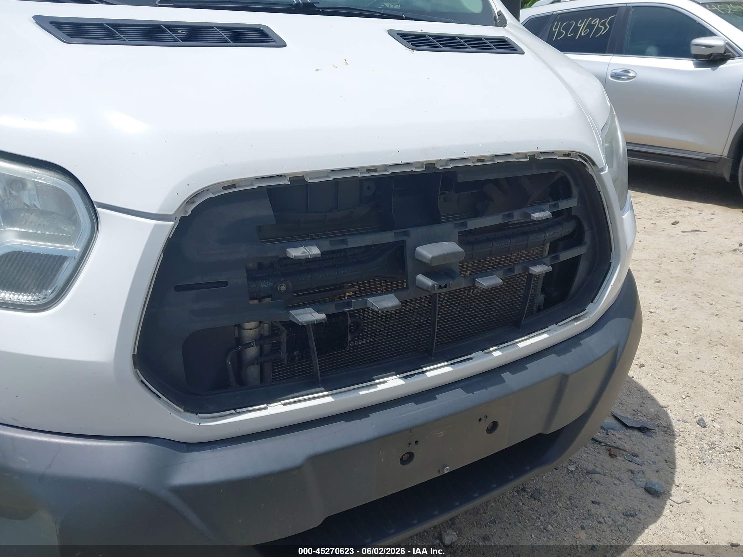 2015 Ford Transit-350 Xlt White vin: 1FBZX2YMXFKA54526