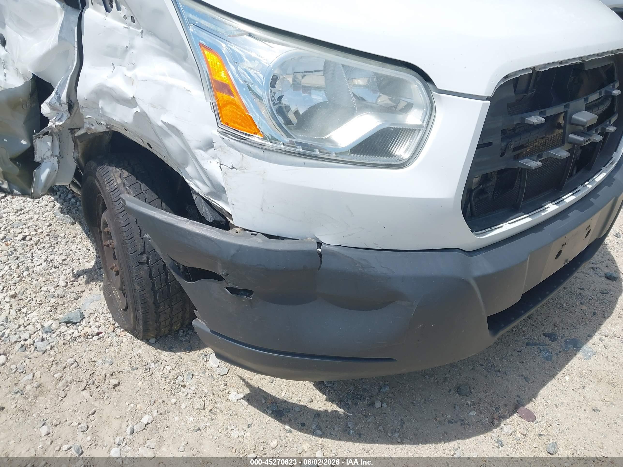 2015 Ford Transit-350 Xlt White vin: 1FBZX2YMXFKA54526