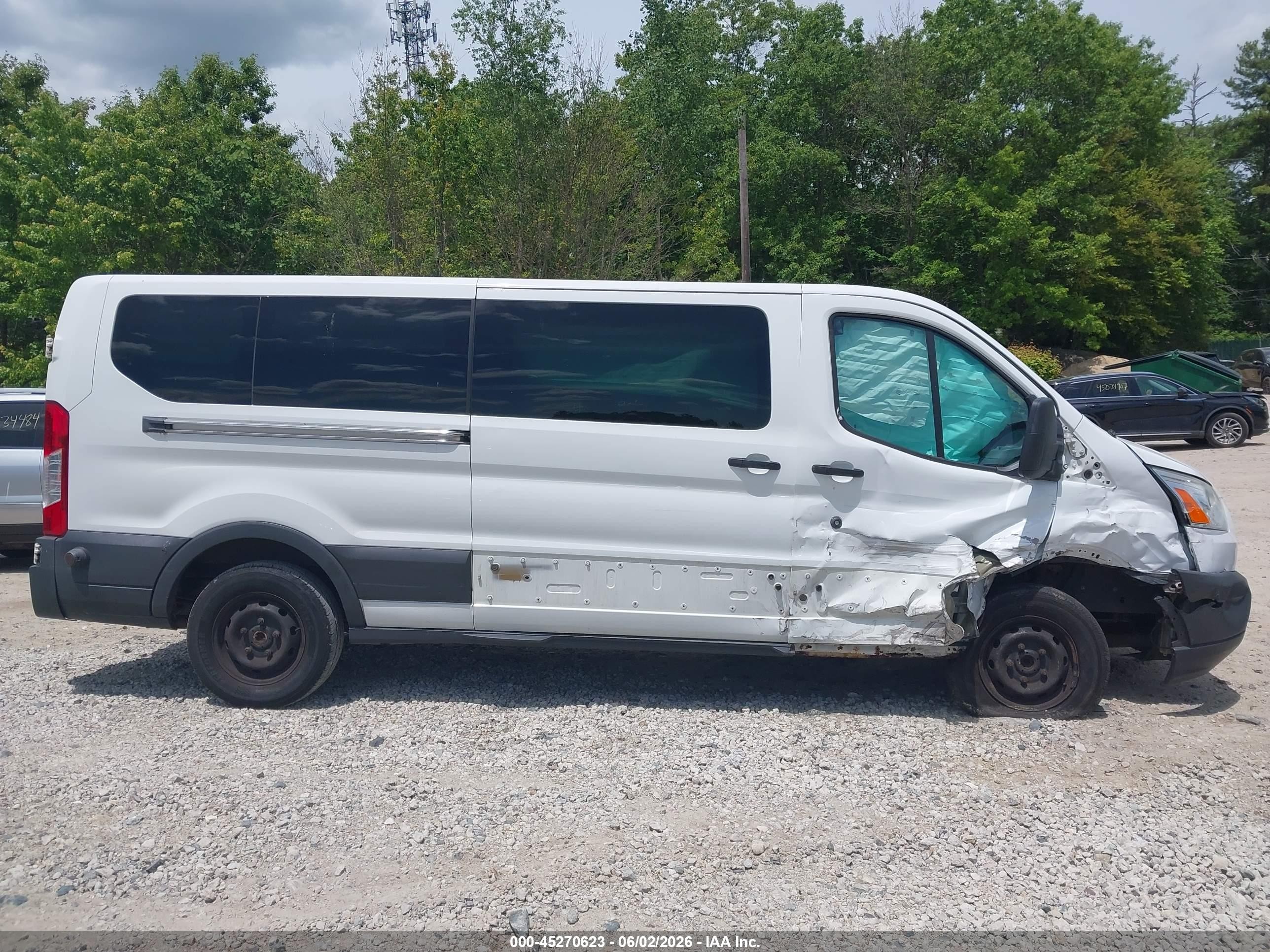 2015 Ford Transit-350 Xlt White vin: 1FBZX2YMXFKA54526