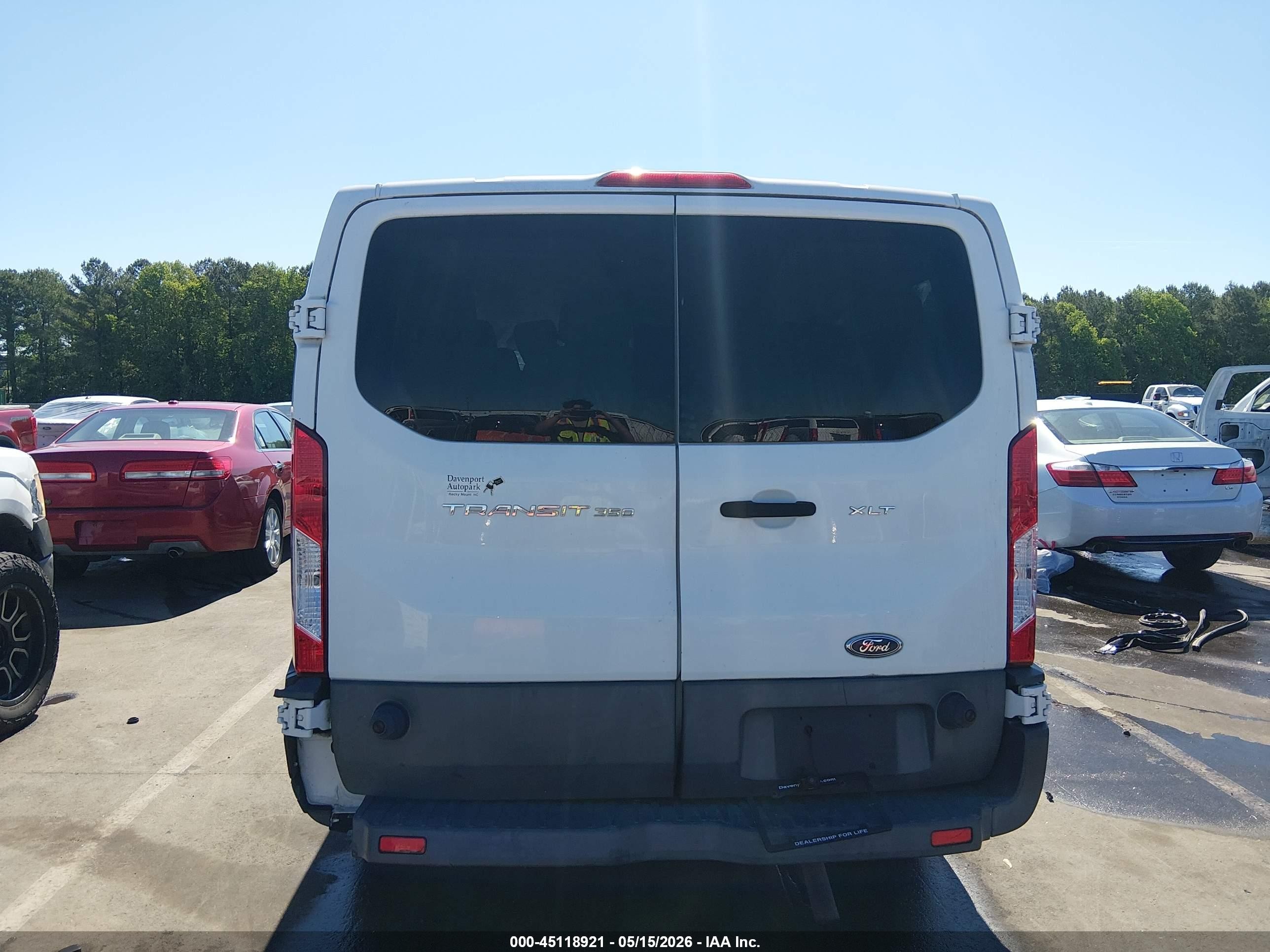 2015 Ford Transit-350 Xlt White vin: 1FBZX2ZM2FKB22753
