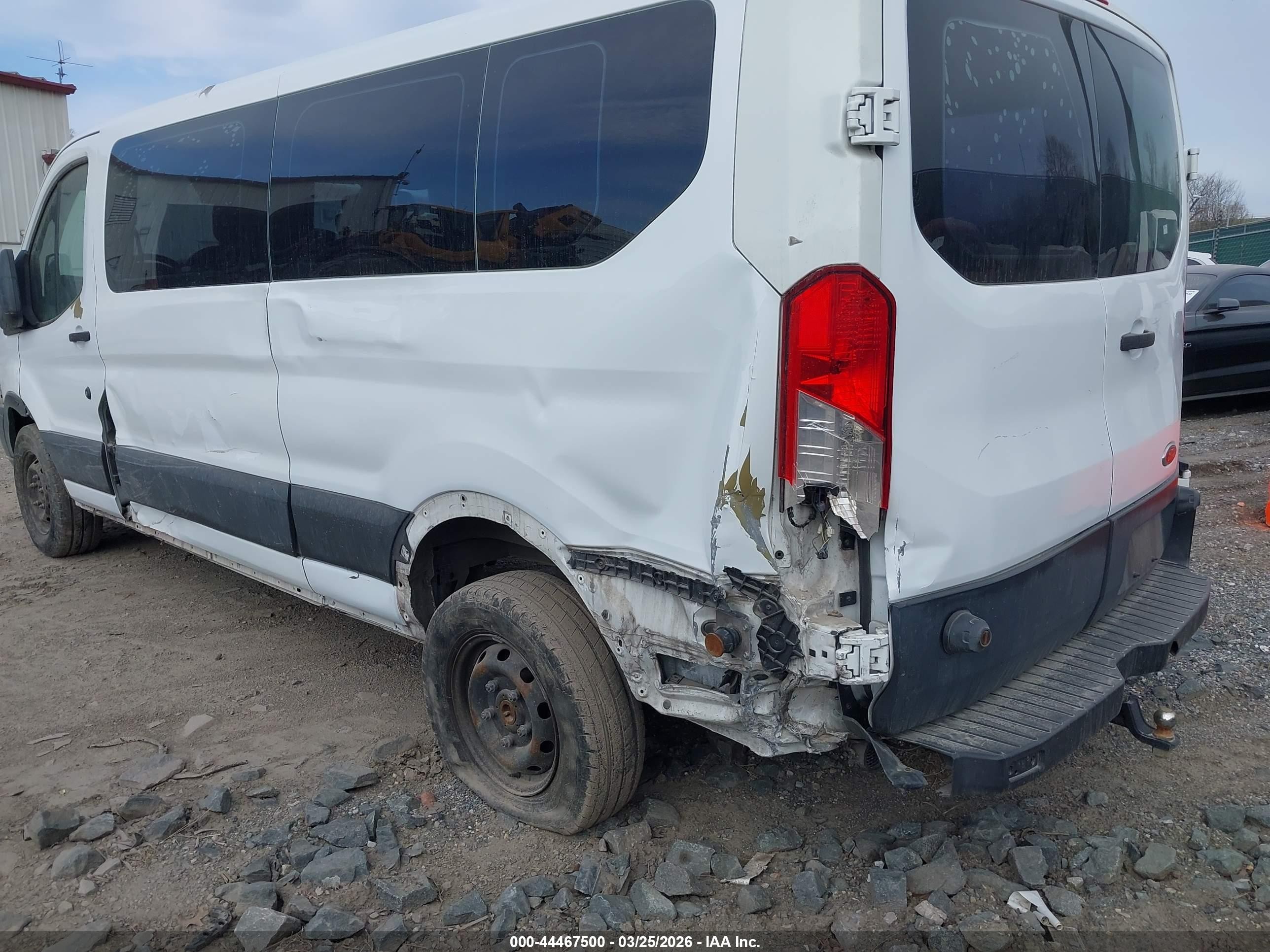 2015 Ford Transit-350 Xlt White vin: 1FBZX2ZM3FKB12300