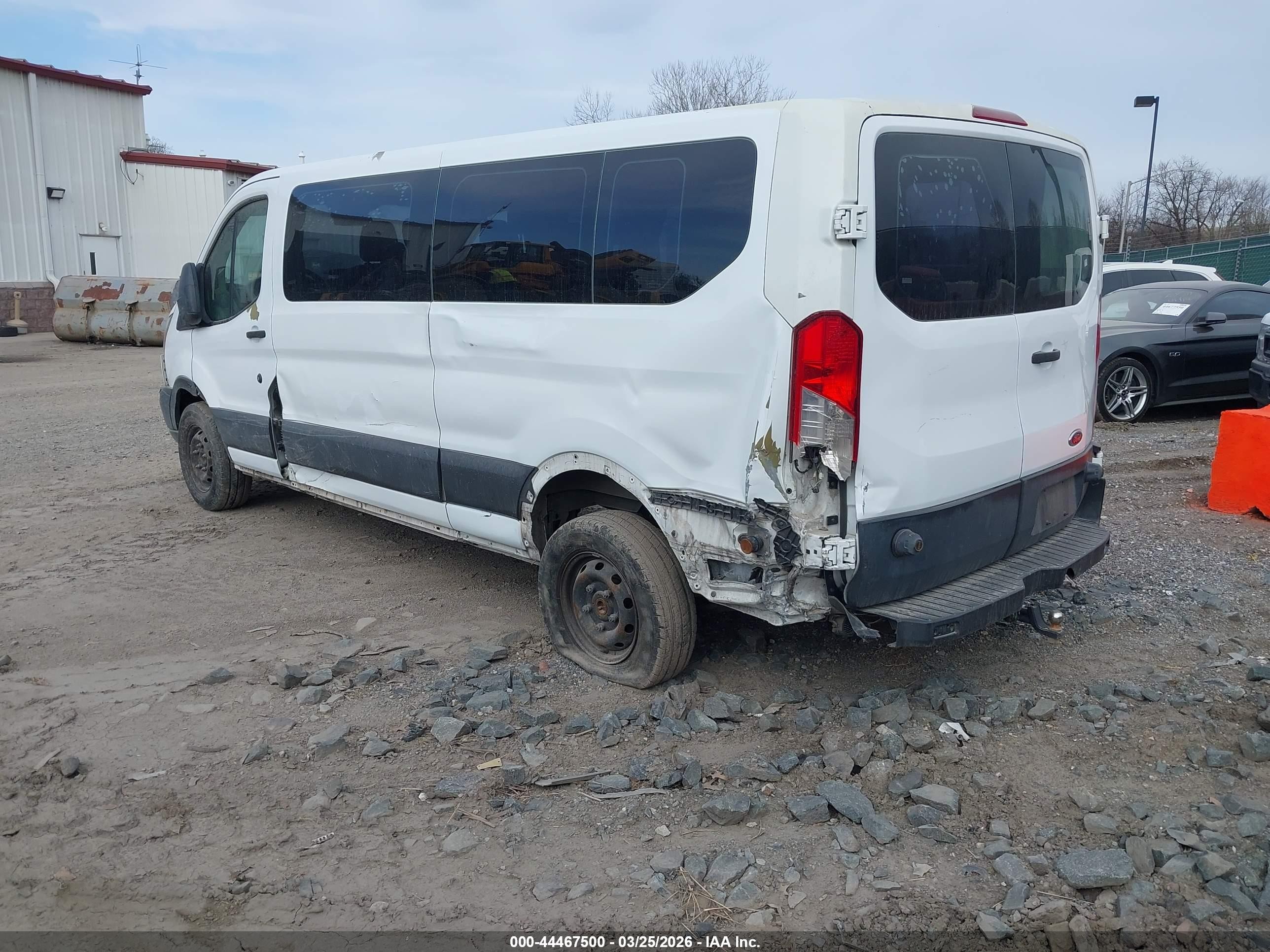 2015 Ford Transit-350 Xlt White vin: 1FBZX2ZM3FKB12300