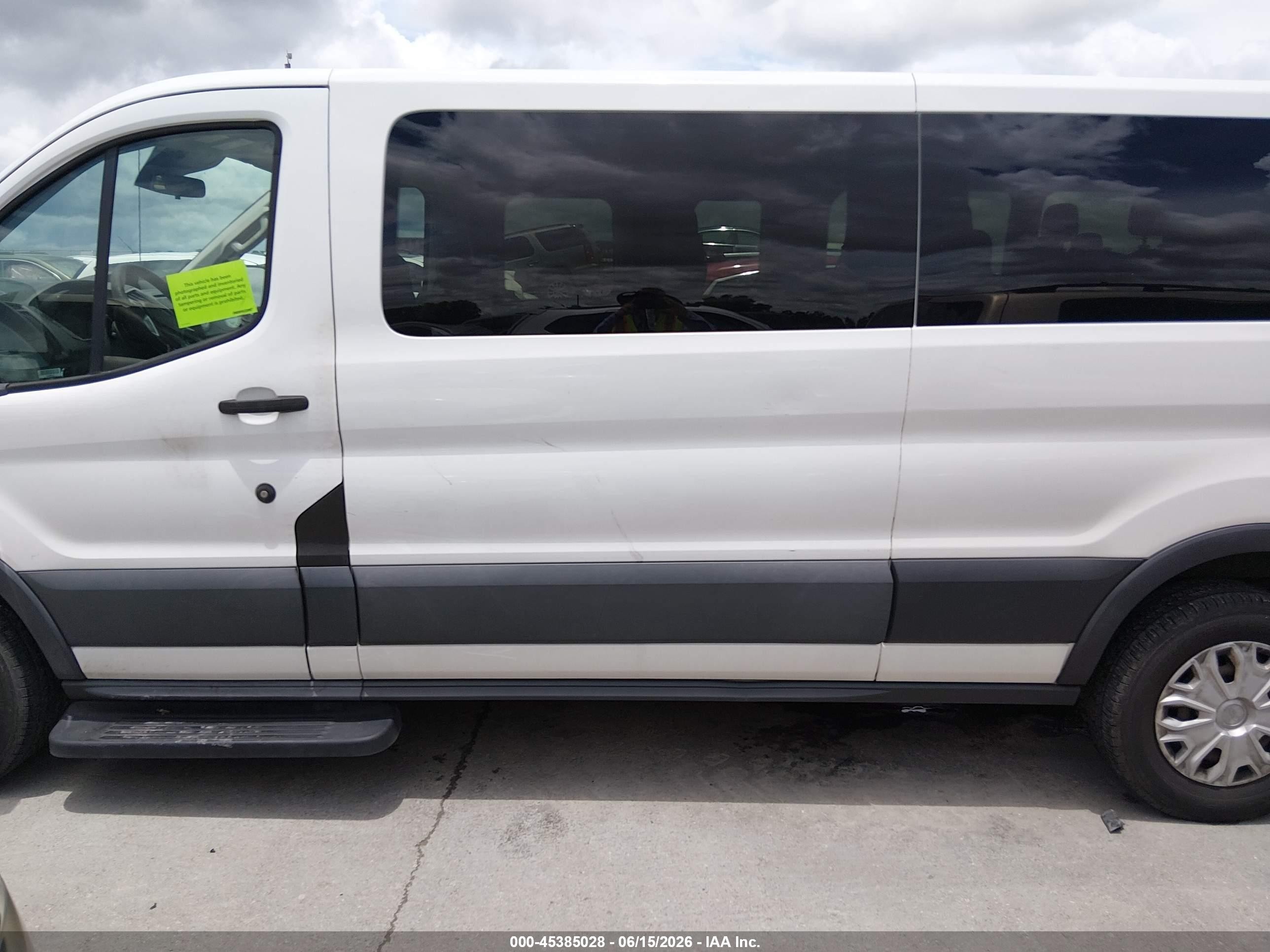 2015 Ford Transit-350 Xlt White vin: 1FBZX2ZM4FKA39342