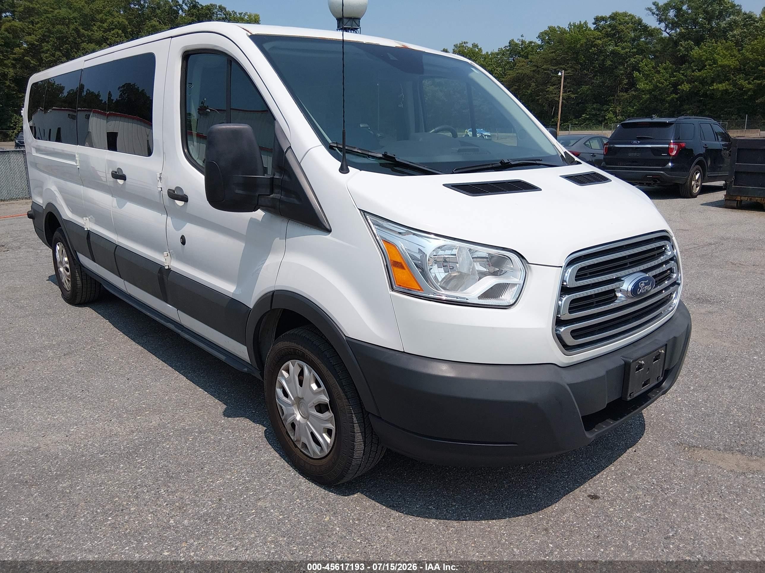 2015 Ford Transit-350 Xlt White vin: 1FBZX2ZM4FKB27825
