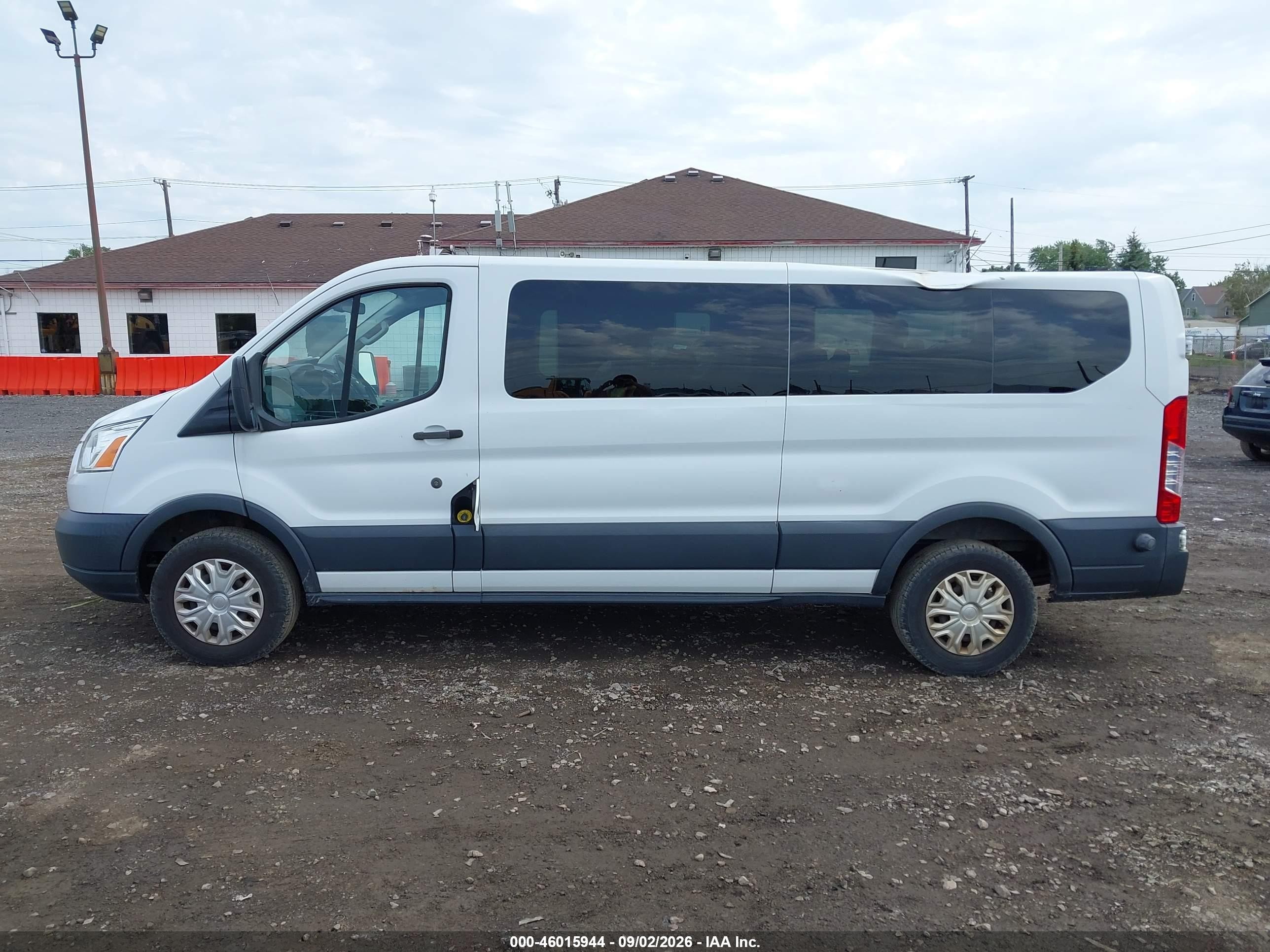 2015 Ford Transit-350 Xlt White vin: 1FBZX2ZM6FKA76294