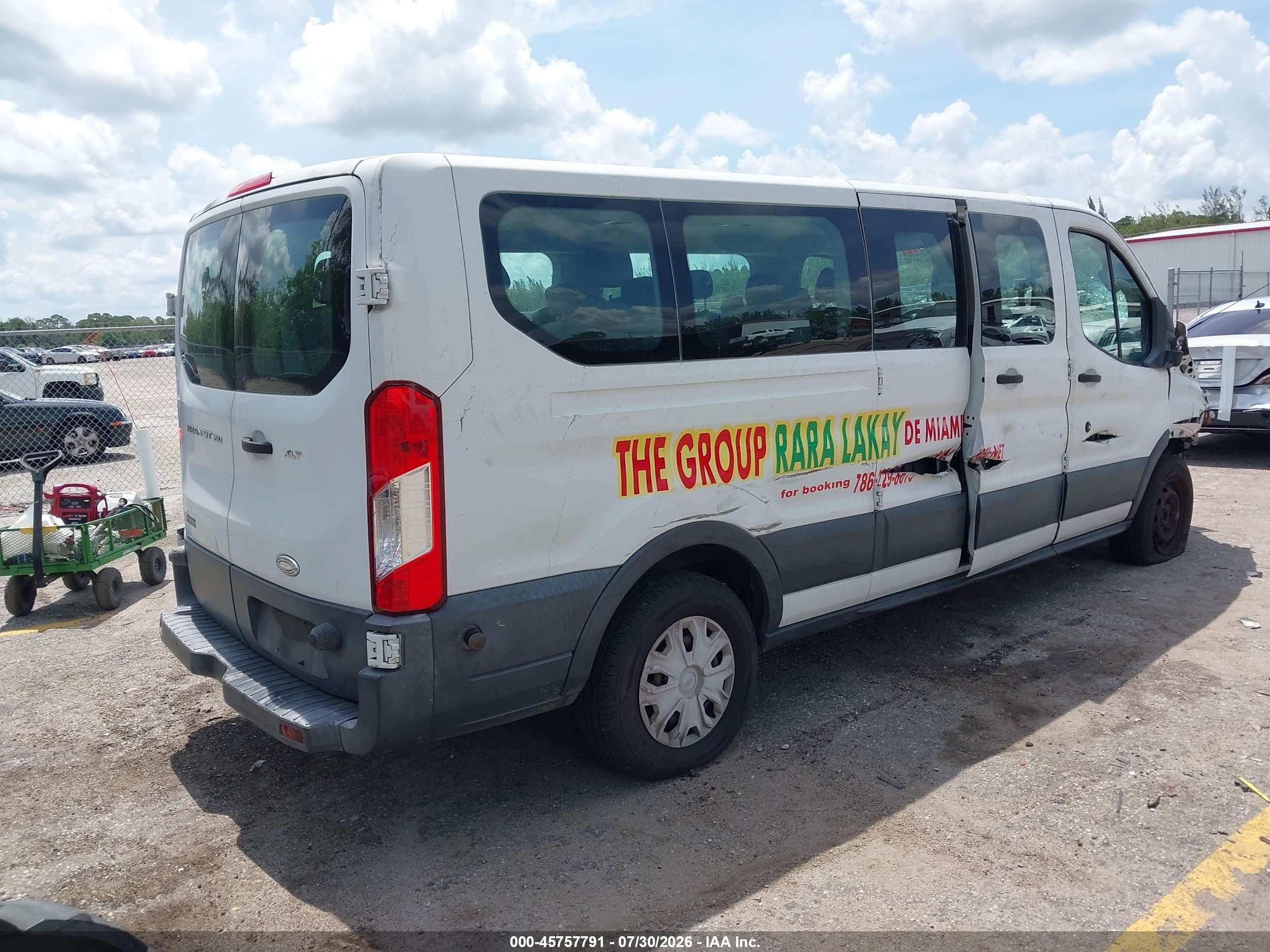2015 Ford Transit-350 Xlt White vin: 1FBZX2ZM7FKA17917
