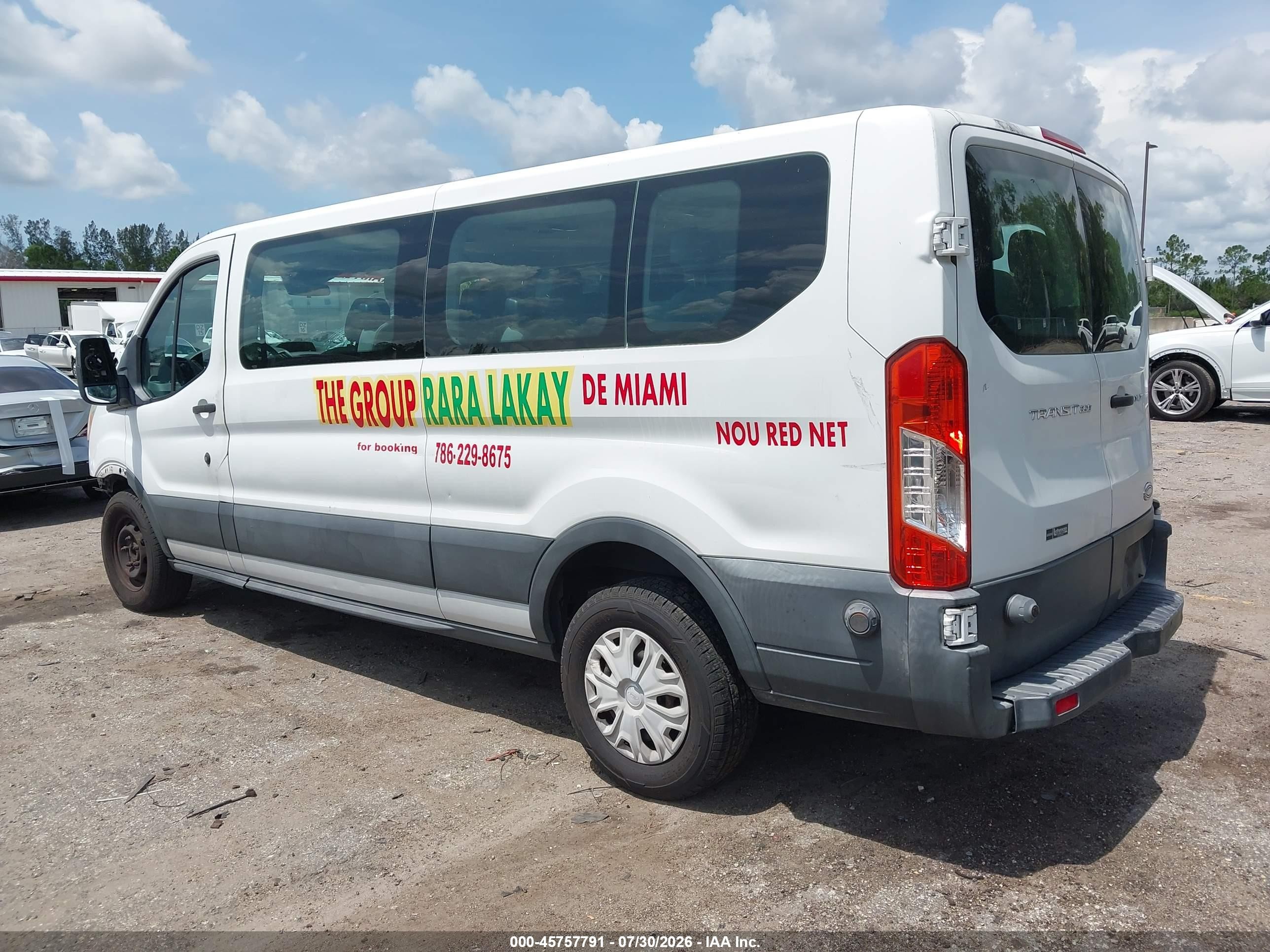 2015 Ford Transit-350 Xlt White vin: 1FBZX2ZM7FKA17917