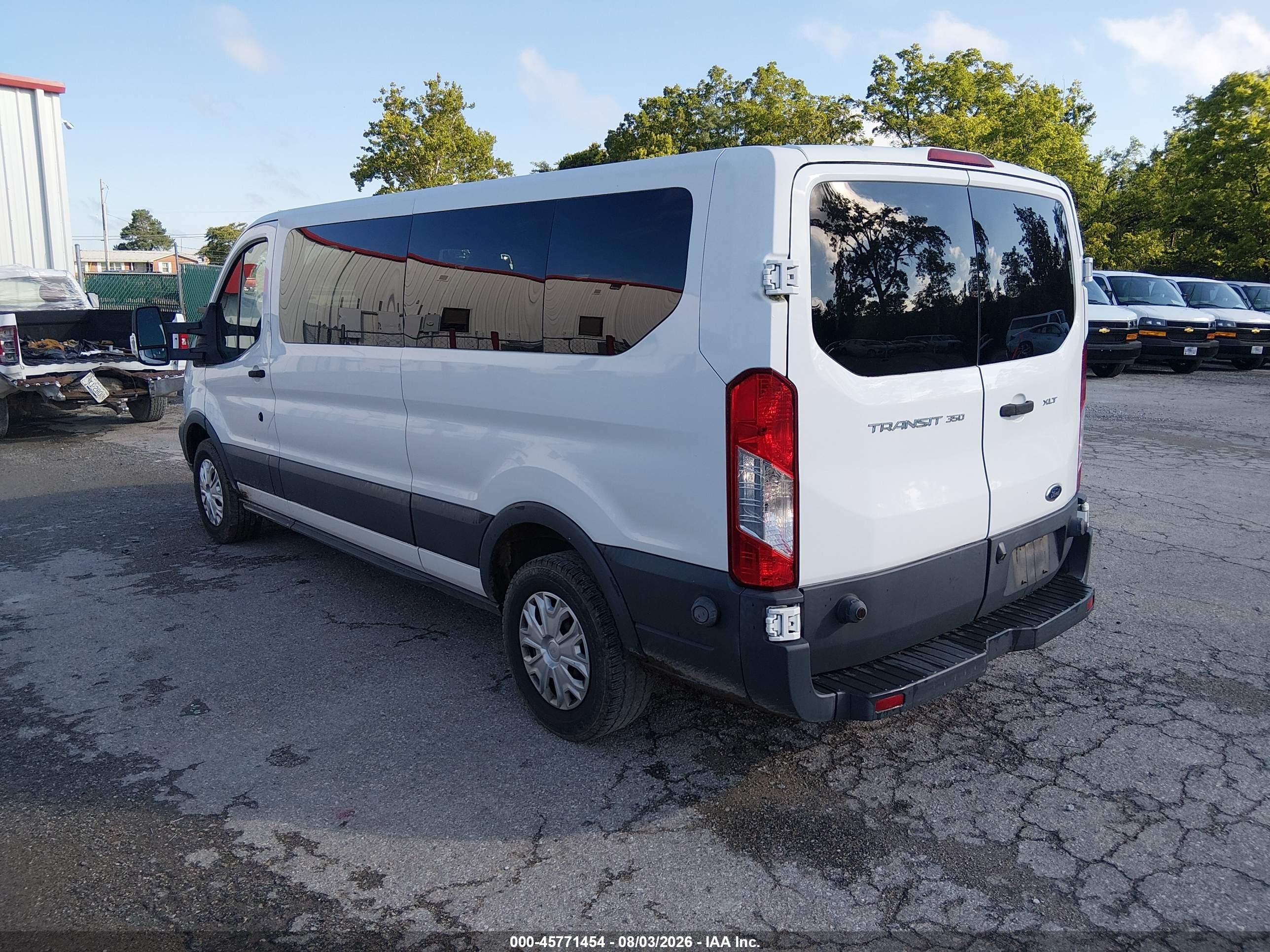 2015 Ford Transit-350 Xlt White vin: 1FBZX2ZM7FKB27964