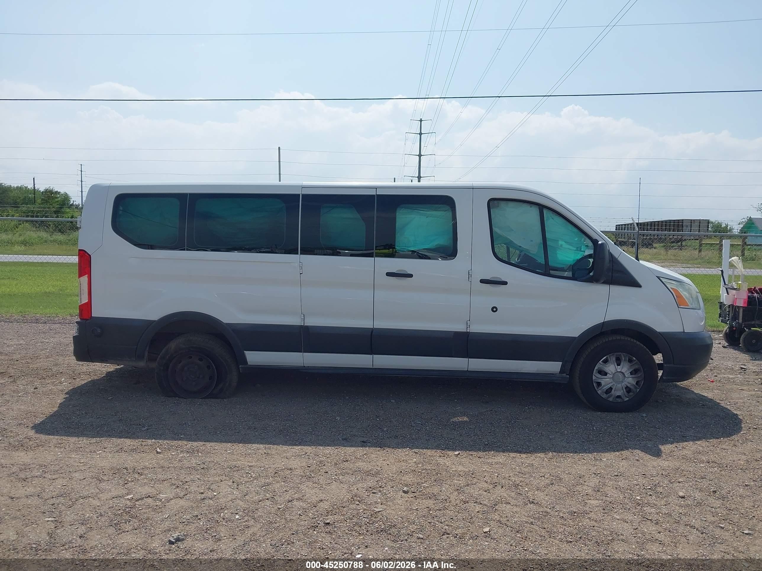 2015 Ford Transit-350 Xlt White vin: 1FBZX2ZM8FKA30787