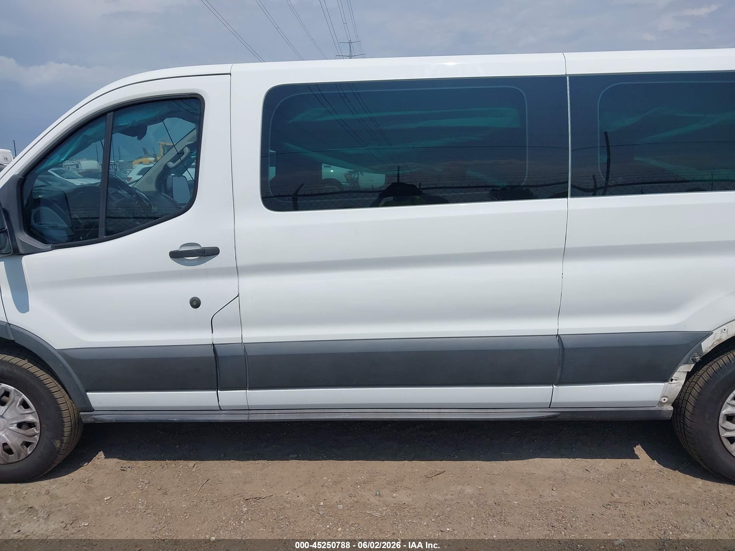 2015 Ford Transit-350 Xlt White vin: 1FBZX2ZM8FKA30787