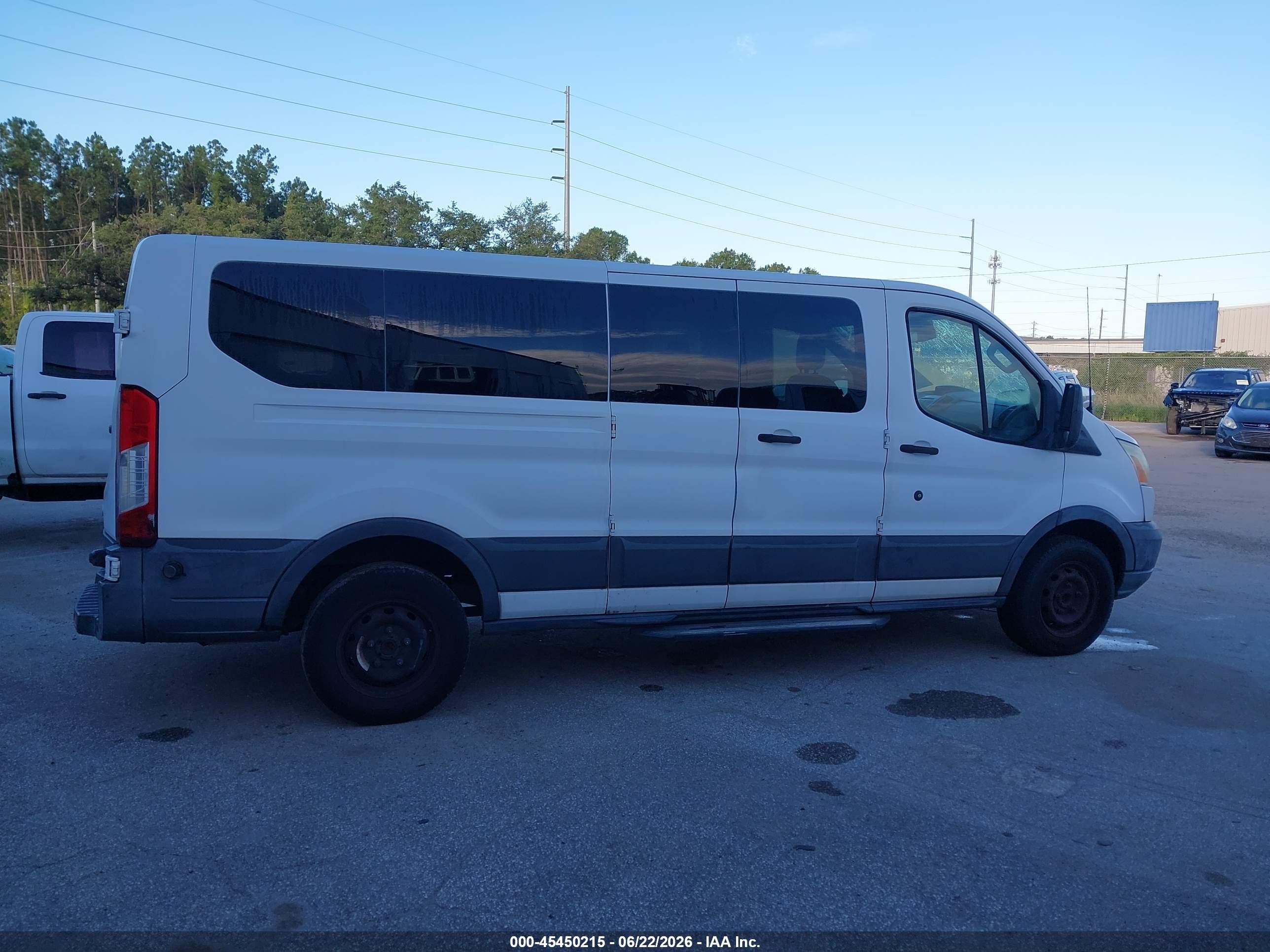 2015 Ford Transit-350 Xlt White vin: 1FBZX2ZM8FKB14477