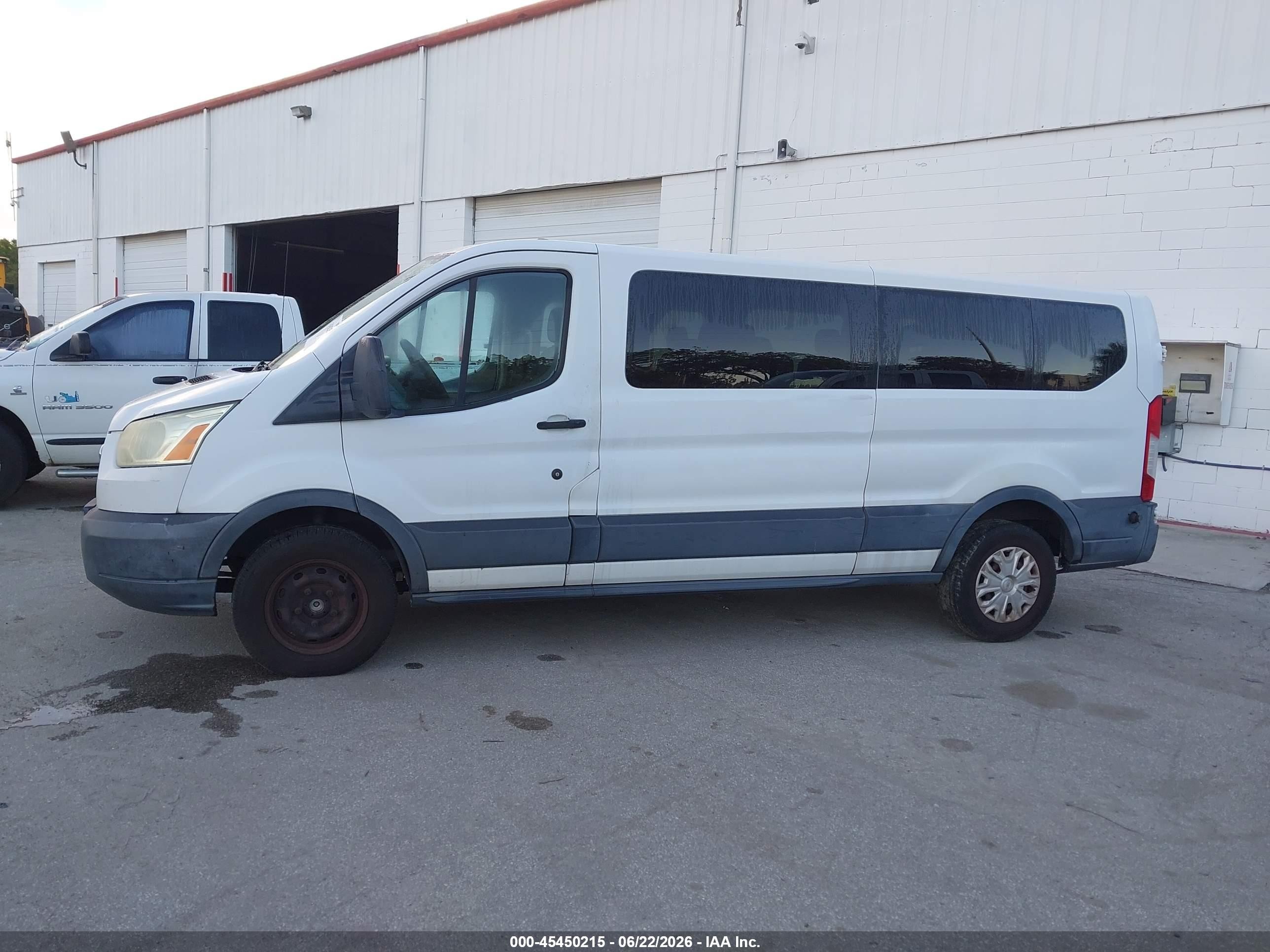 2015 Ford Transit-350 Xlt White vin: 1FBZX2ZM8FKB14477