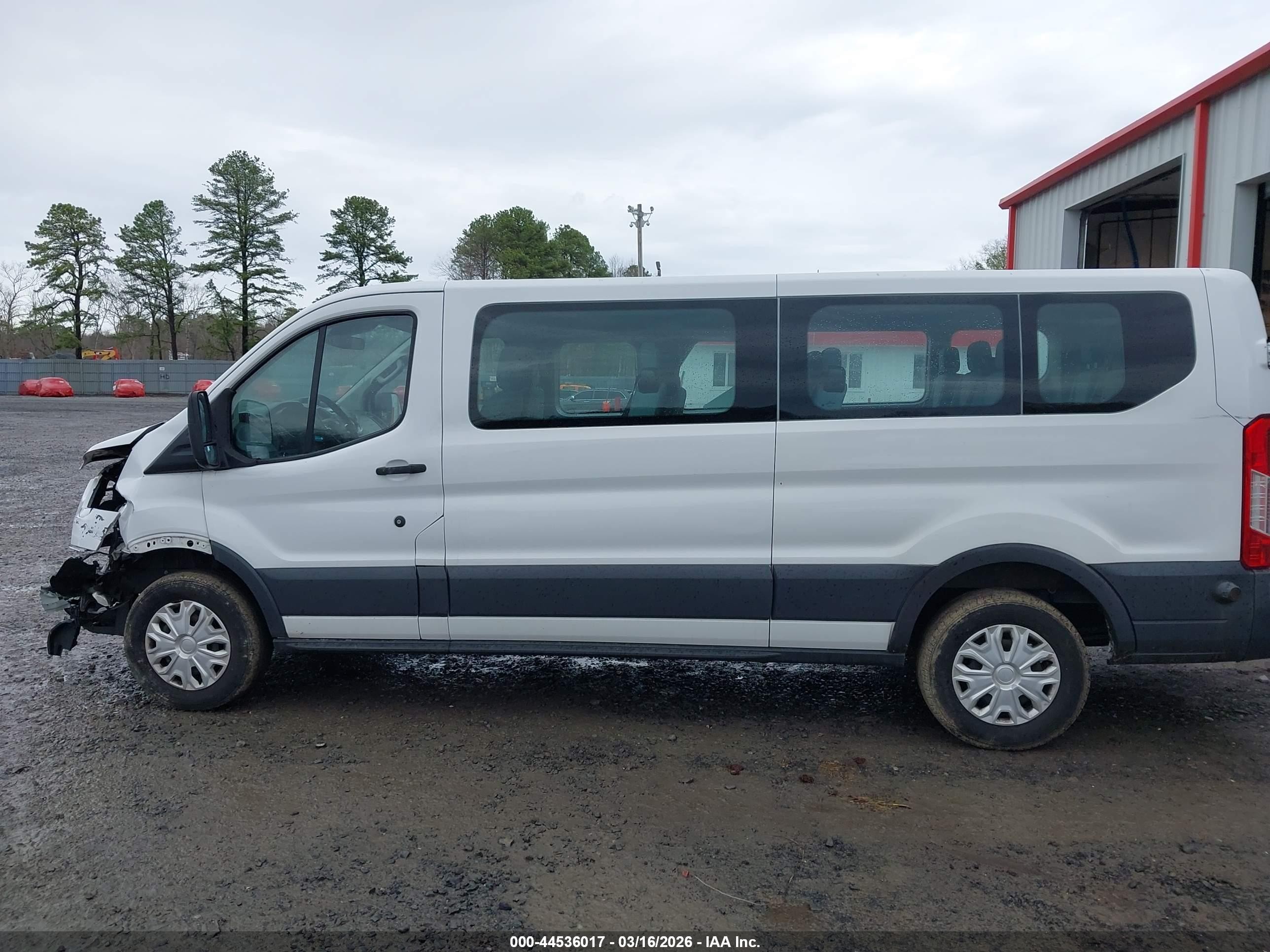 2016 Ford Transit-350 Xlt White vin: 1FBZX2ZM8GKA60843