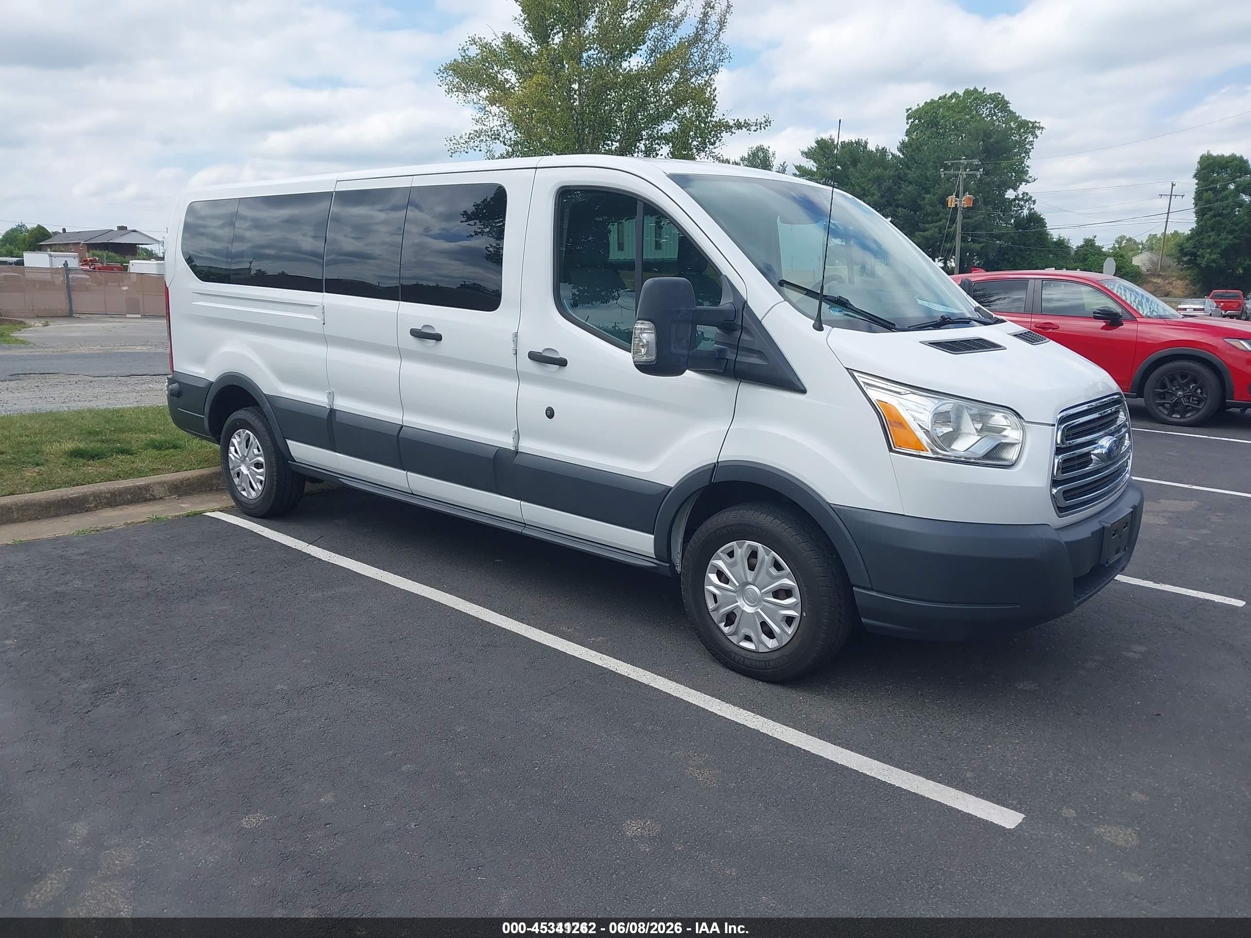 2015 Ford Transit-350 Xlt White vin: 1FBZX2ZM9FKB10132