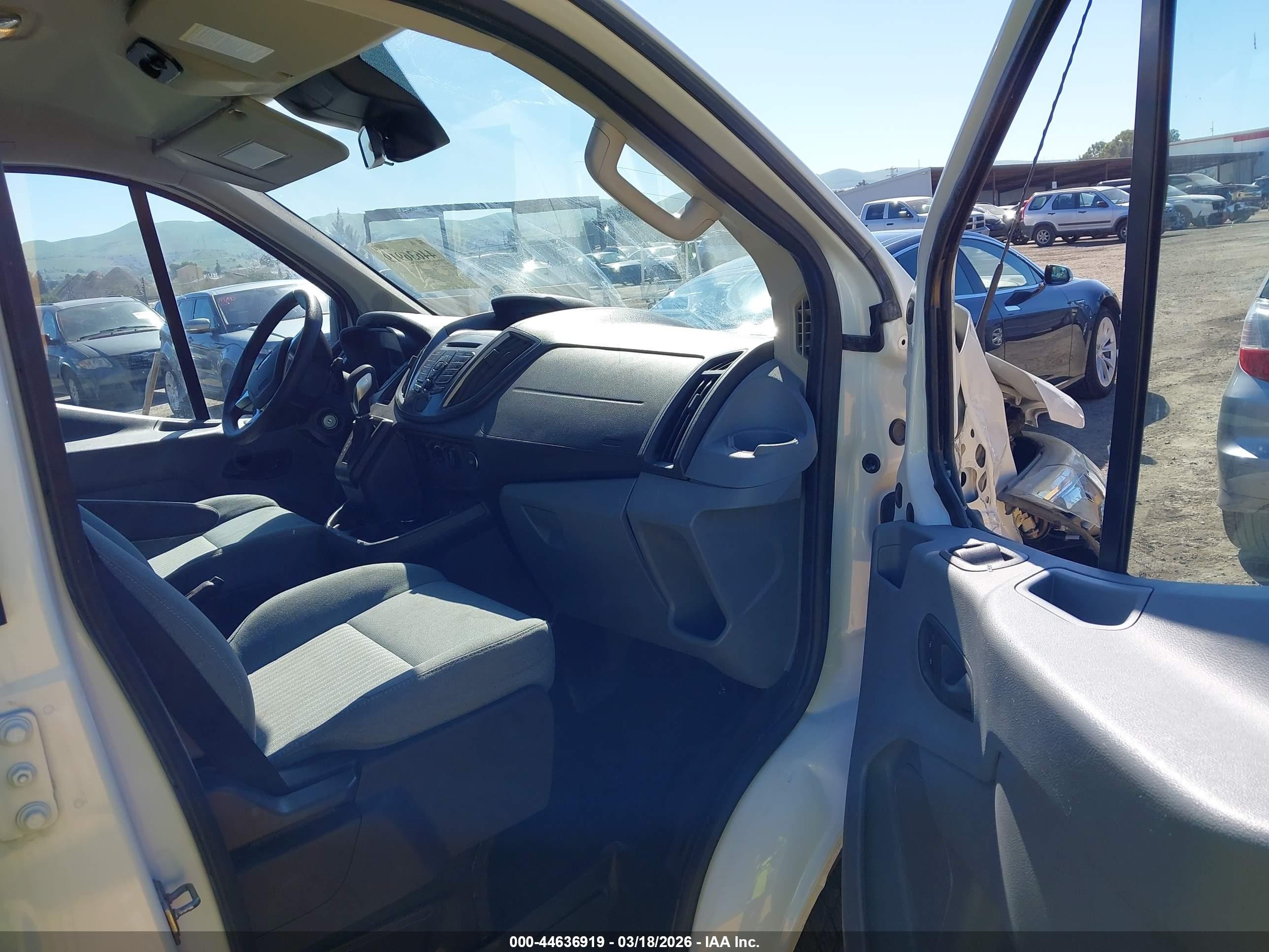 2015 Ford Transit-350 Xlt White vin: 1FBZX2ZM9FKB27884