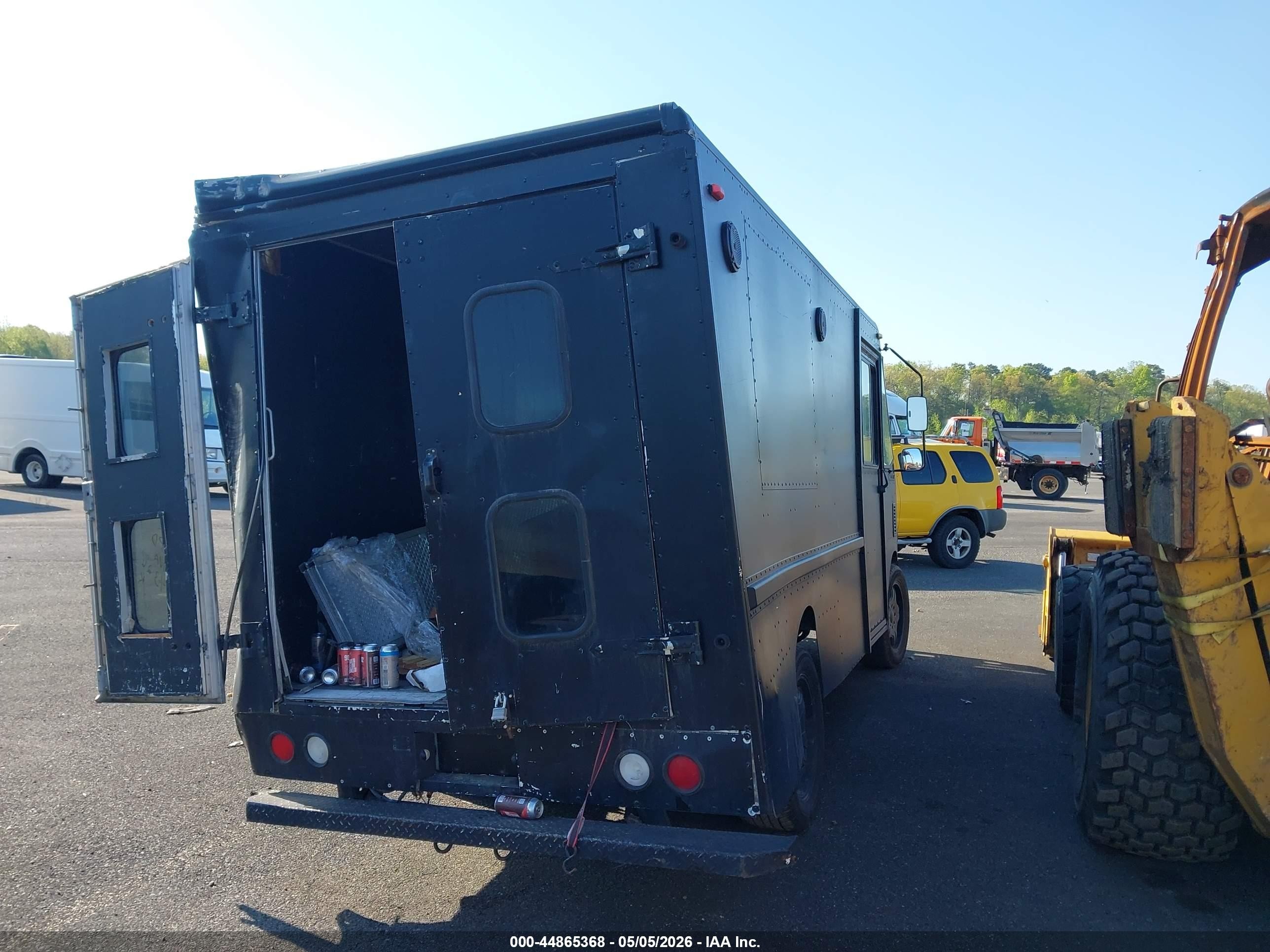 2002 Ford E-350 Stripped Commercial Черный vin: 1FCJE39L62HB06297