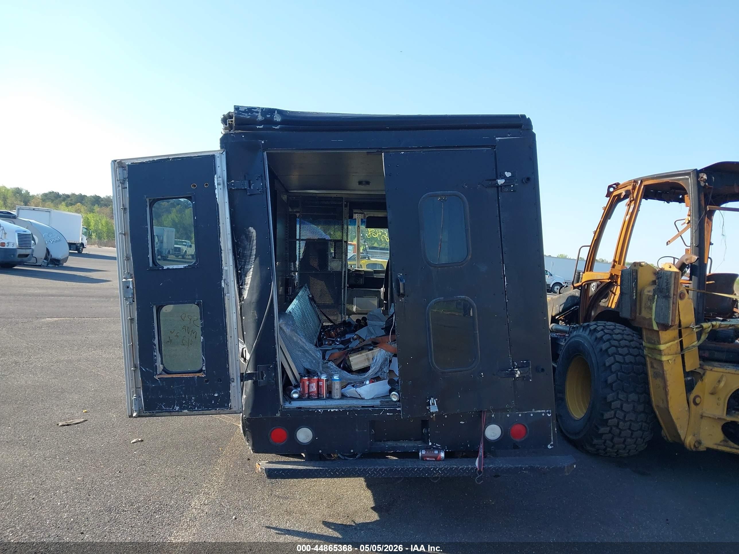 2002 Ford E-350 Stripped Commercial Черный vin: 1FCJE39L62HB06297
