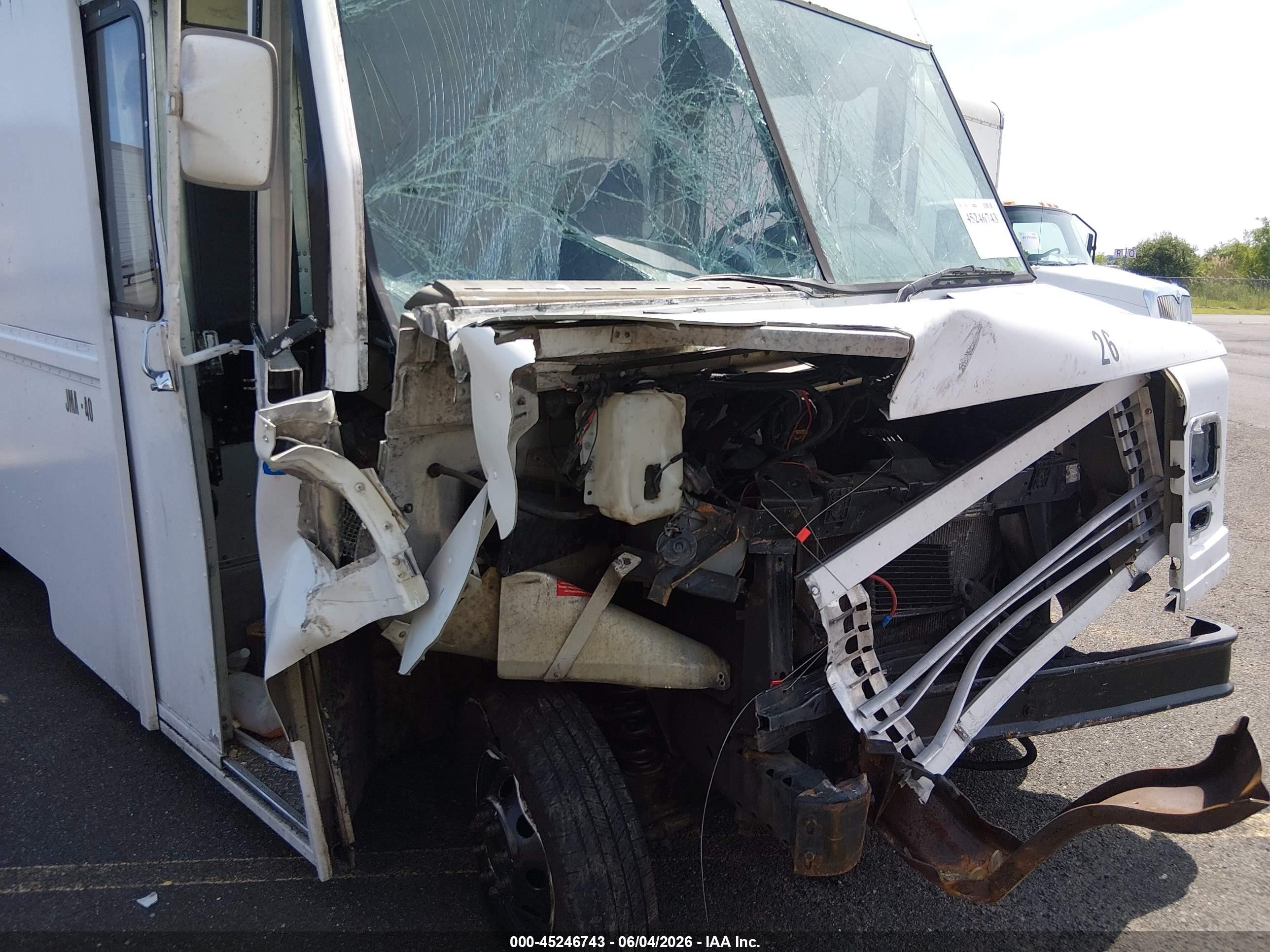 2006 Ford E-350 Stripped   Белый vin: 1FCJE39LX6HB04249