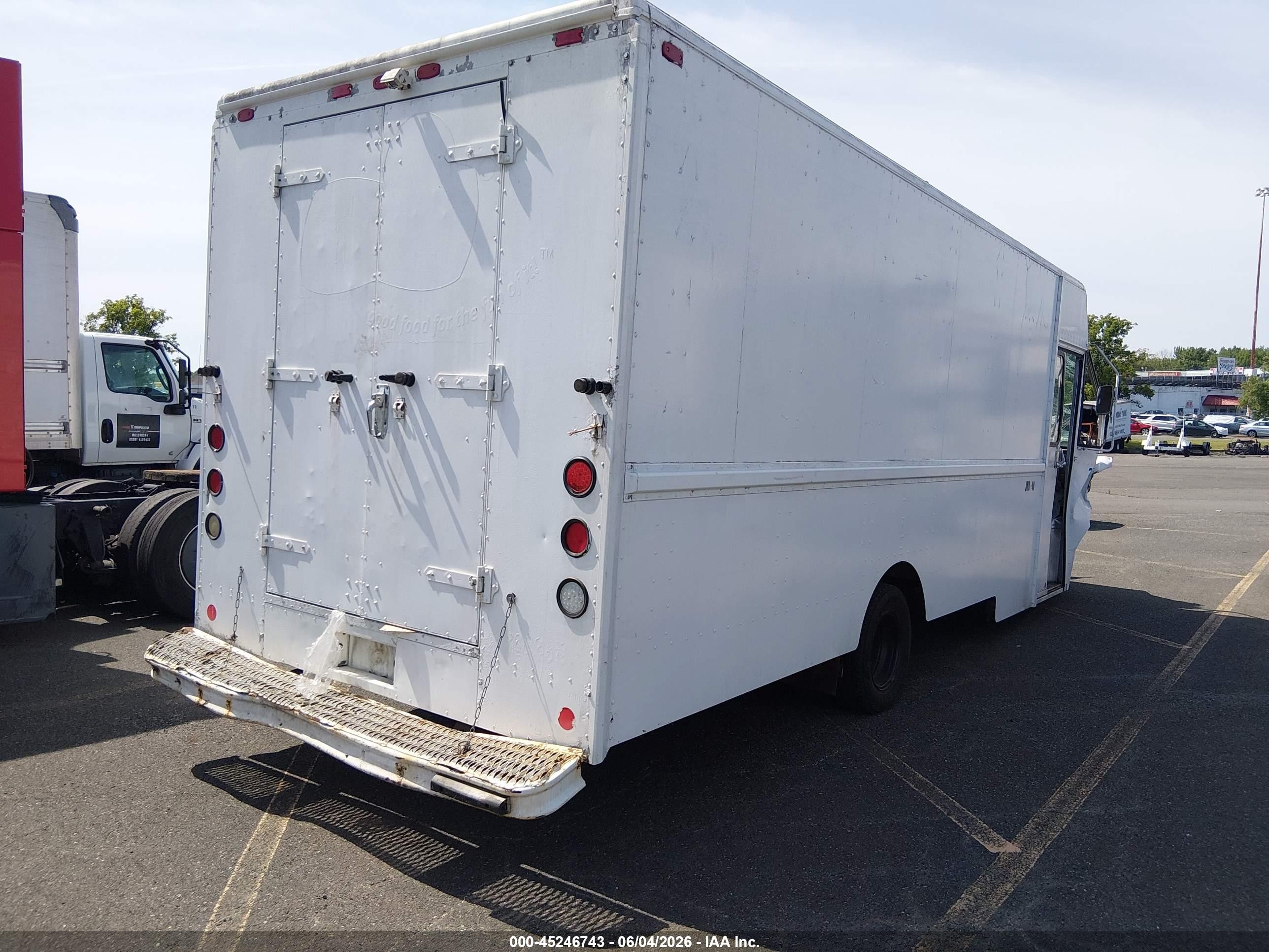 2006 Ford E-350 Stripped   Белый vin: 1FCJE39LX6HB04249