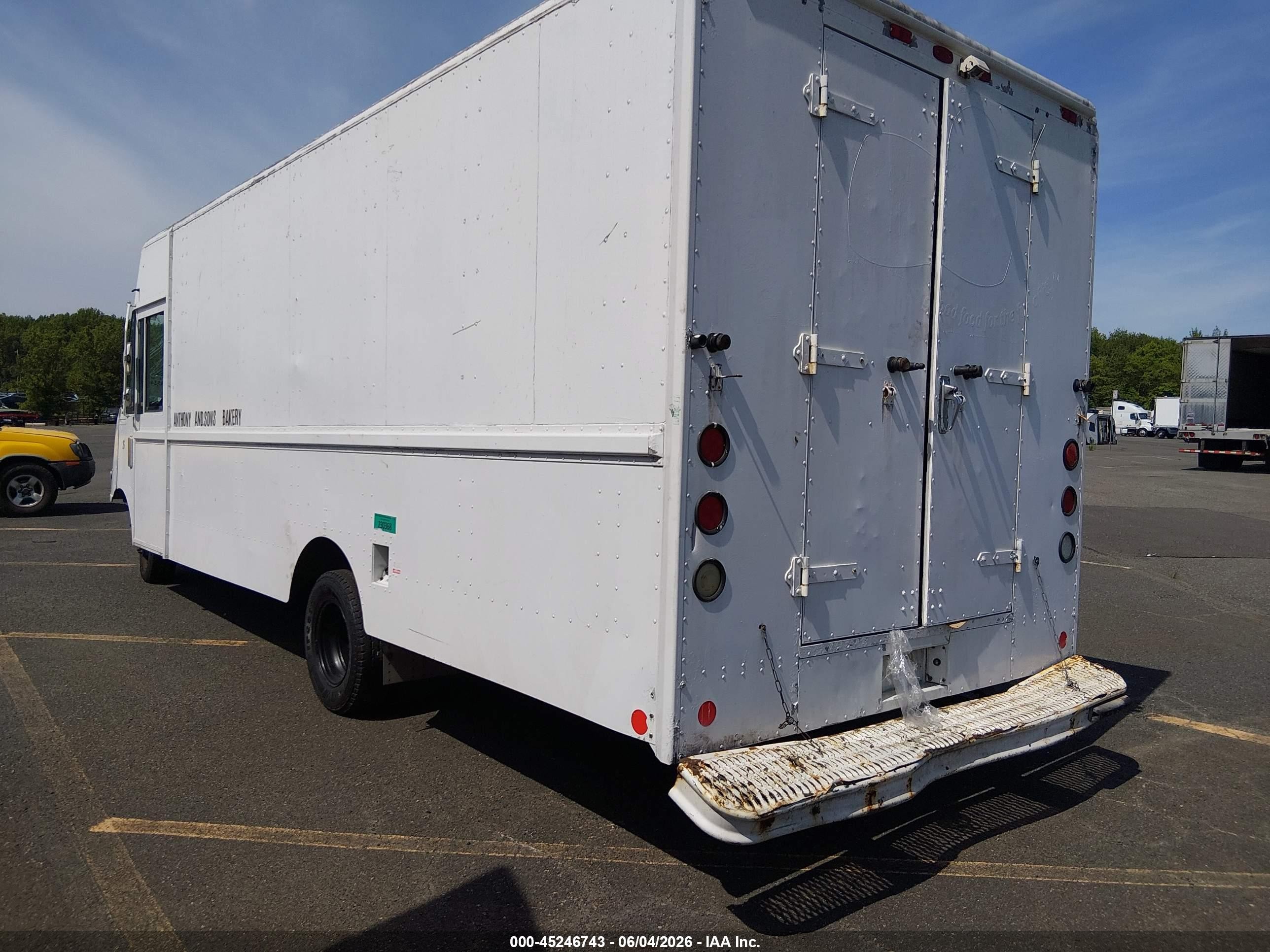 2006 Ford E-350 Stripped   Белый vin: 1FCJE39LX6HB04249