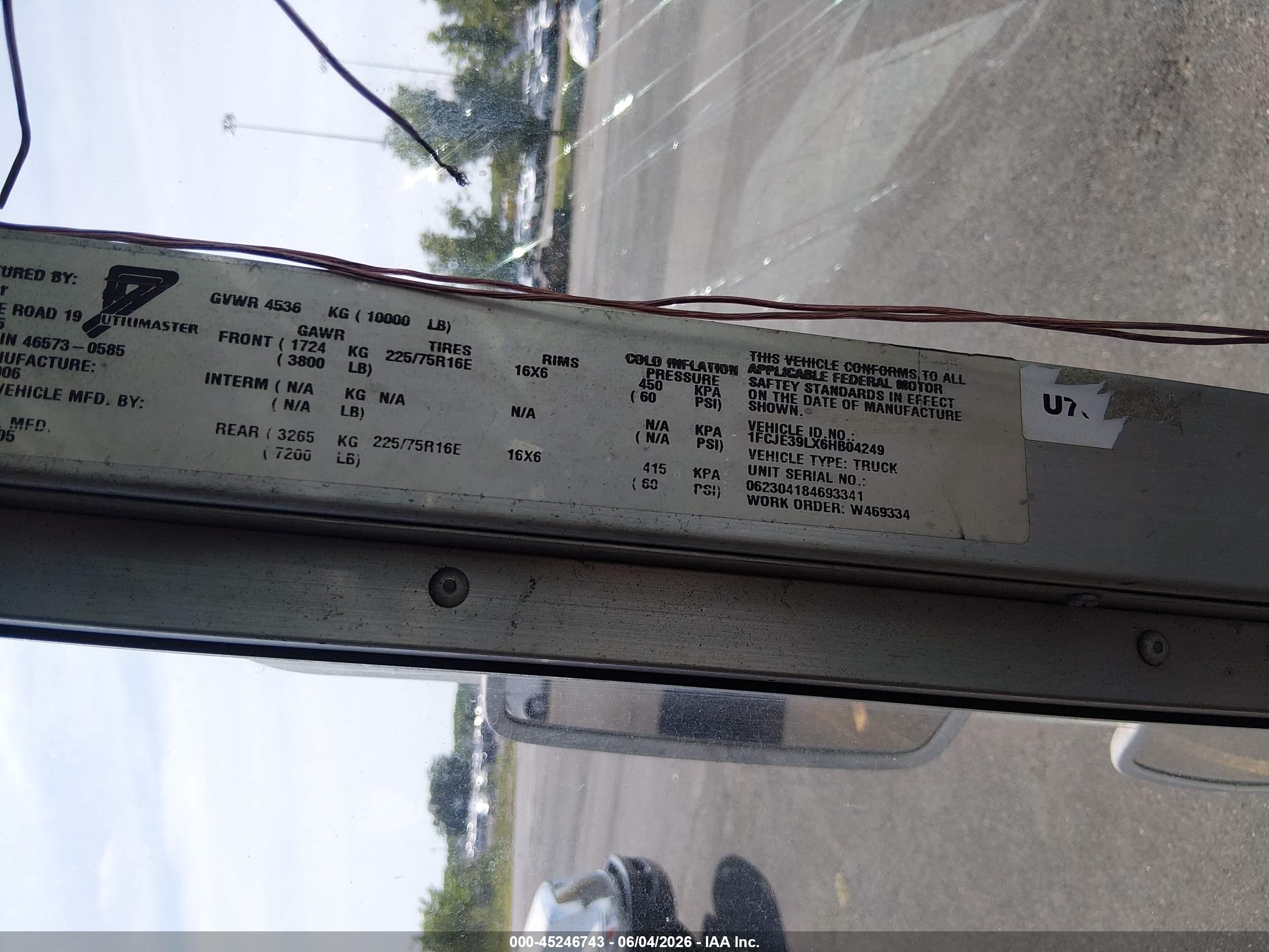 2006 Ford E-350 Stripped   Белый vin: 1FCJE39LX6HB04249