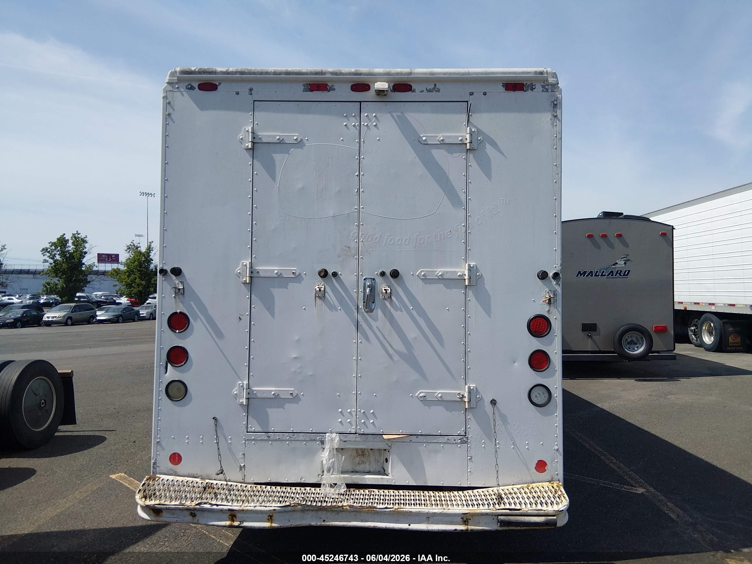 2006 Ford E-350 Stripped   Белый vin: 1FCJE39LX6HB04249