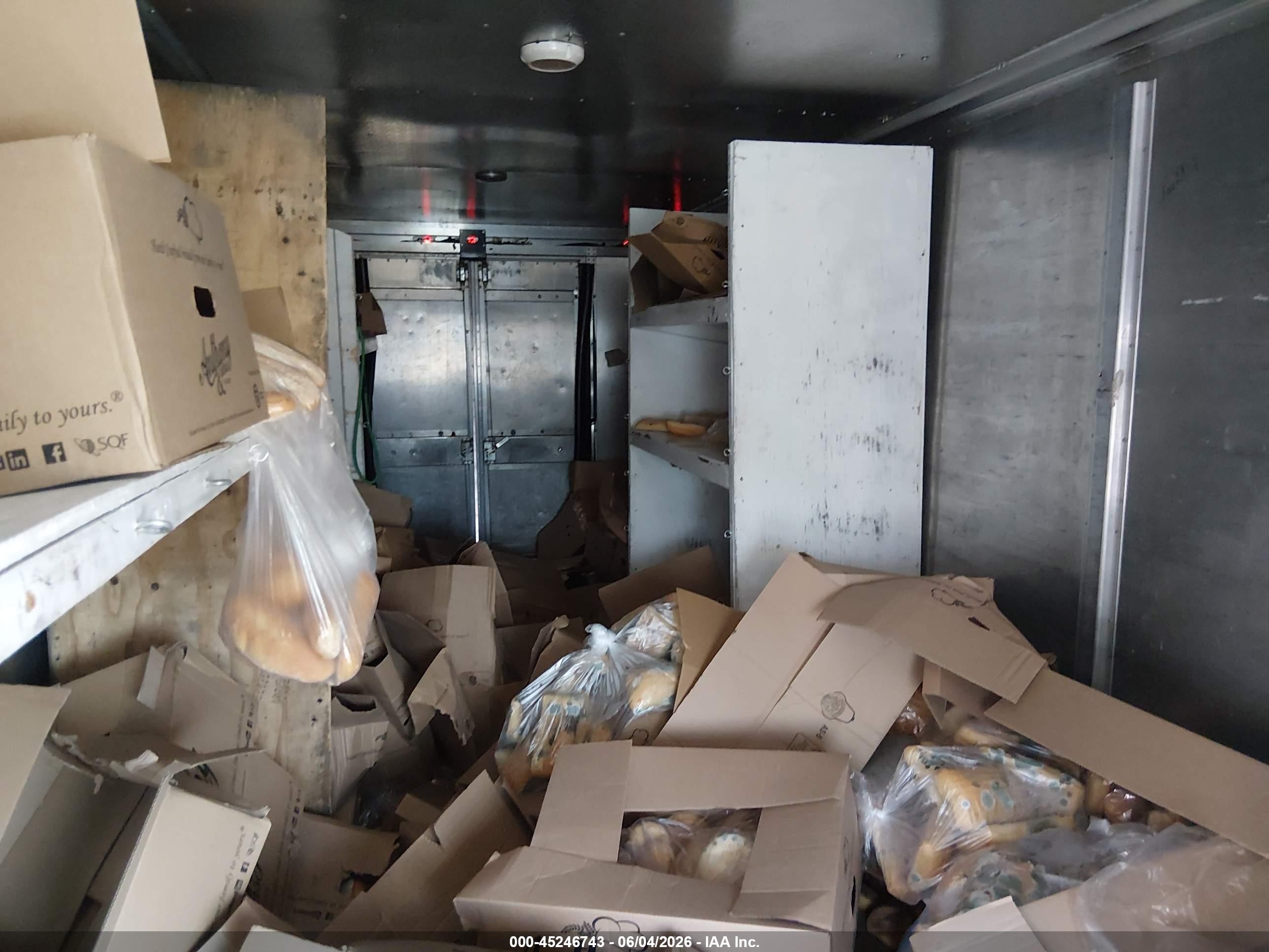 2006 Ford E-350 Stripped   Белый vin: 1FCJE39LX6HB04249