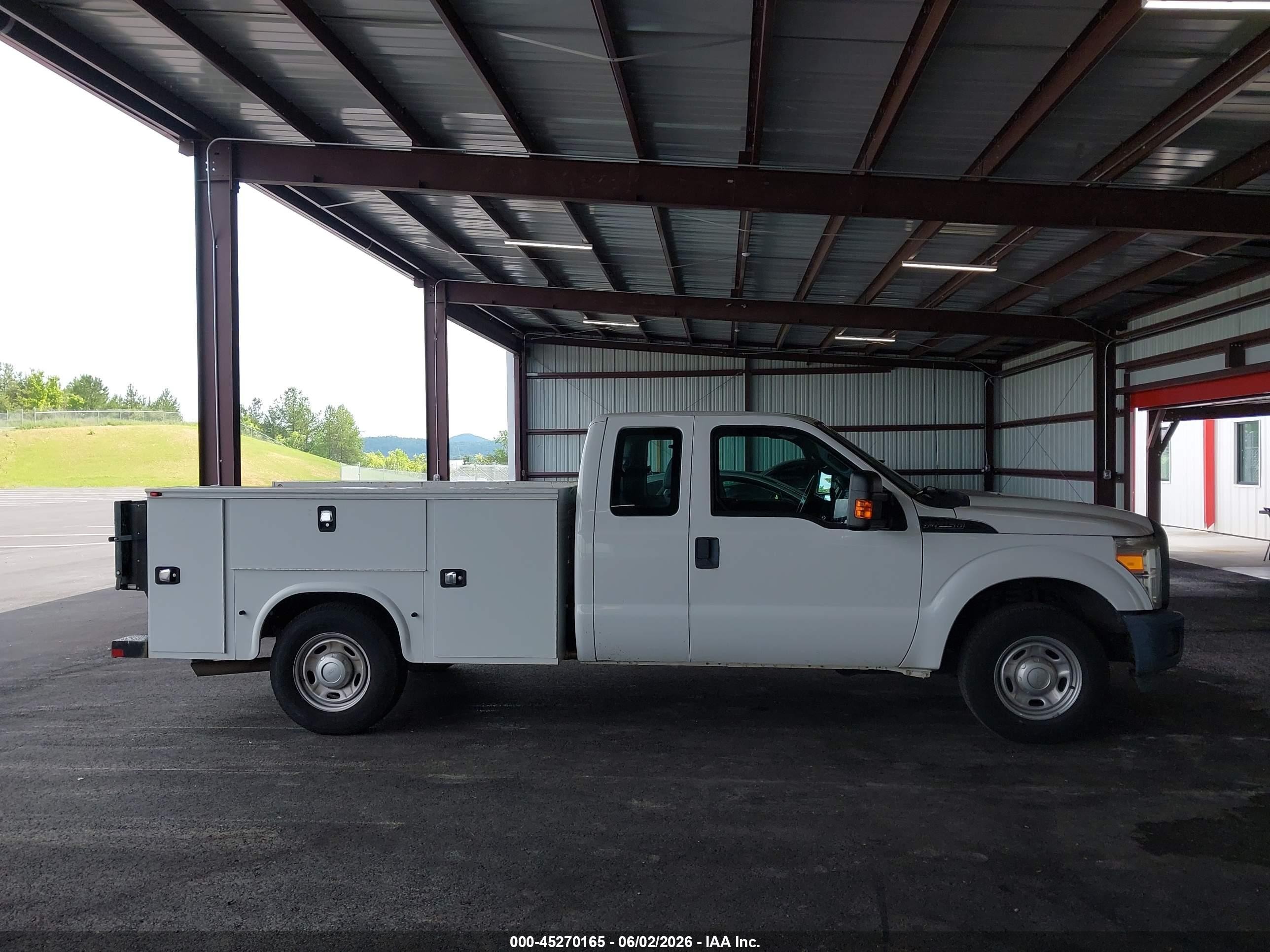 2015 Ford F-250 Xl Белый vin: 1FD7X2A66FEB26055