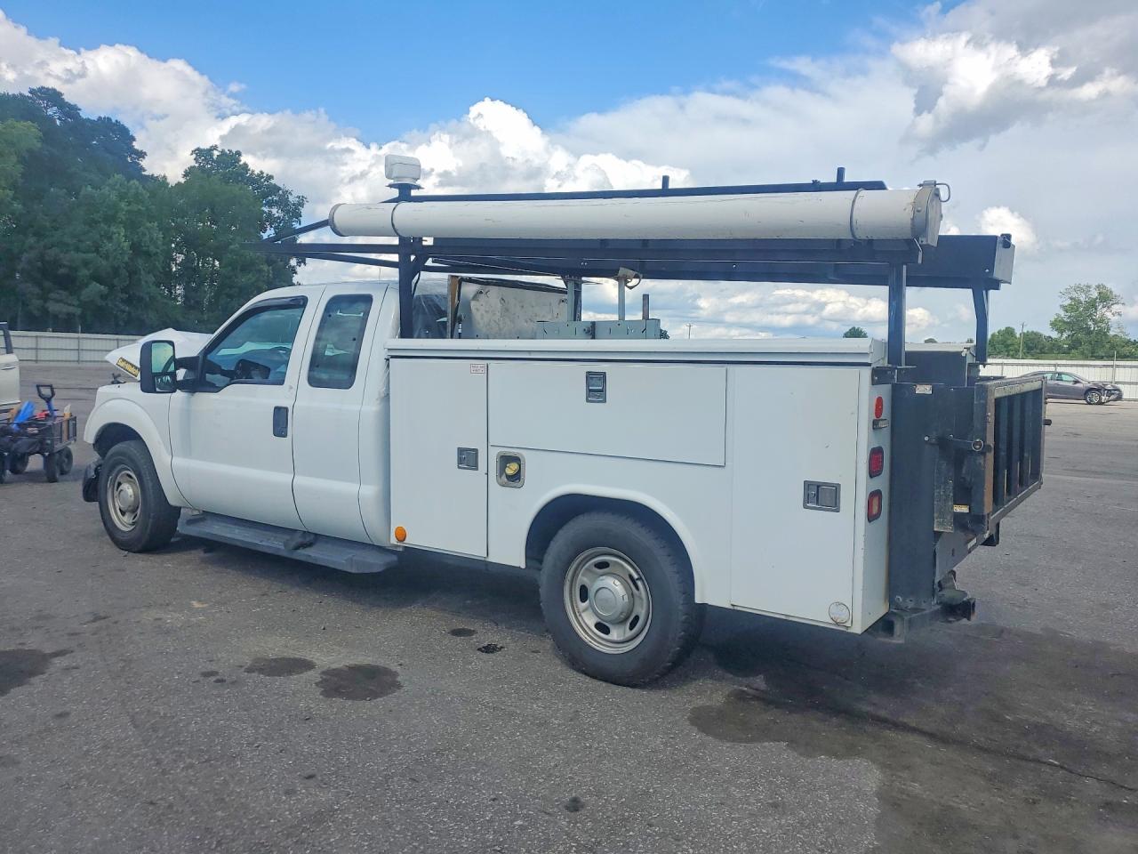 2014 Ford F250 Super Duty White vin: 1FD7X2A68EEA74376