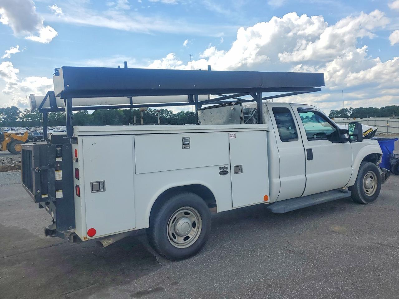 2014 Ford F250 Super Duty White vin: 1FD7X2A68EEA74376